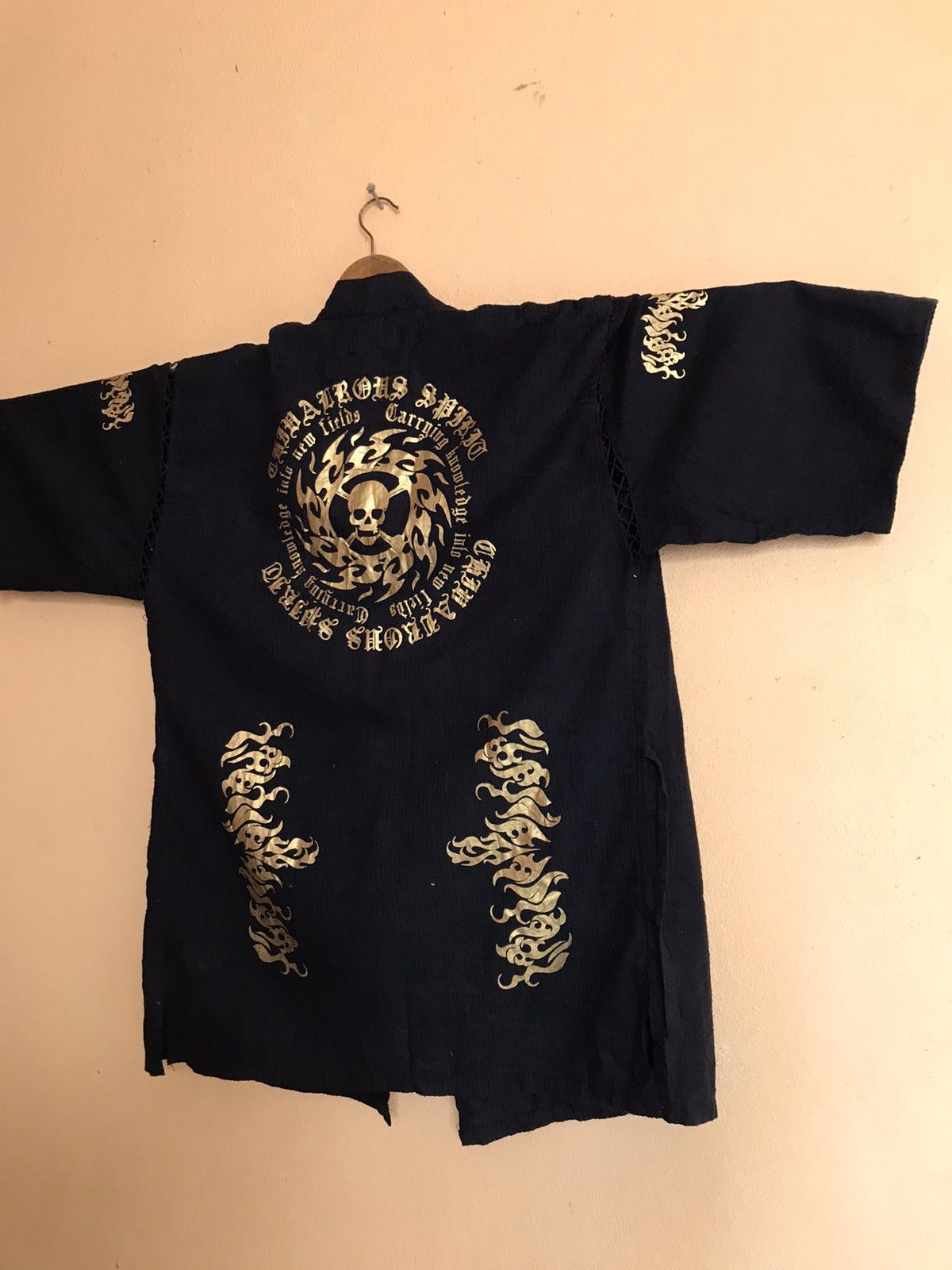 Japanese Brand RARE SKULL ZEAL MEN’s CASUAL WEAR KIMONO JAPANESE PUNK STYL Size US L / EU 52-54 / 3 - 5 Thumbnail