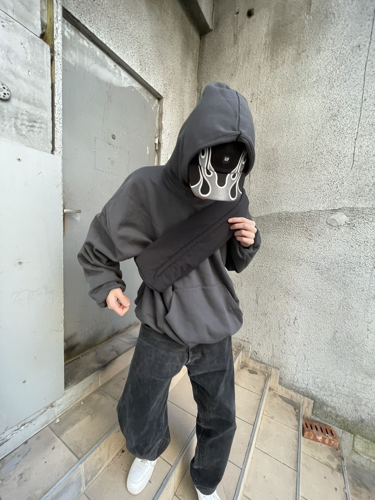 Gap × Kanye West Yeezy yzy gap snake bag black | Grailed