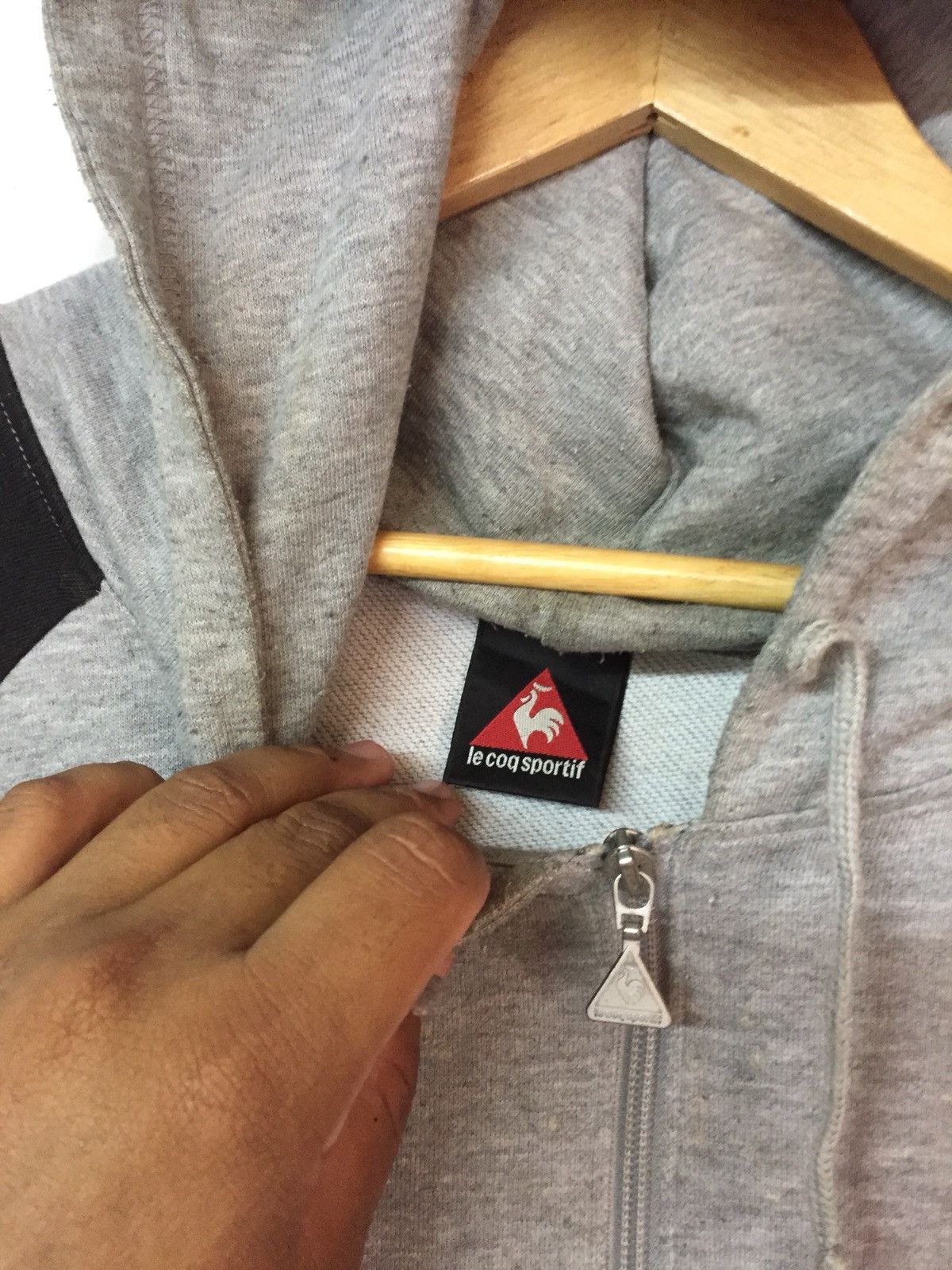 Le Coq Sportif Urgent Sale!! Vintage Le Coq Sportif Hoodie Nice Design /25 Size US XXL / EU 58 / 5 - 4 Thumbnail