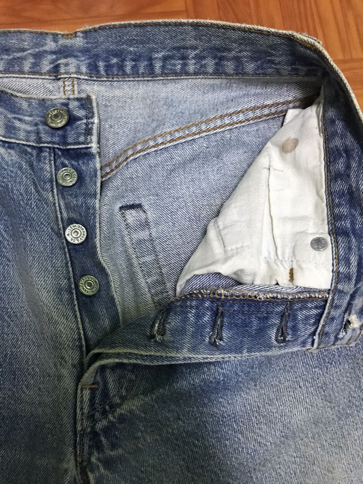Levi's Vintage Clothing × Vintage 70s Vintage Levi’s 501 Light Wash Denim Size US 29 - 7 Thumbnail