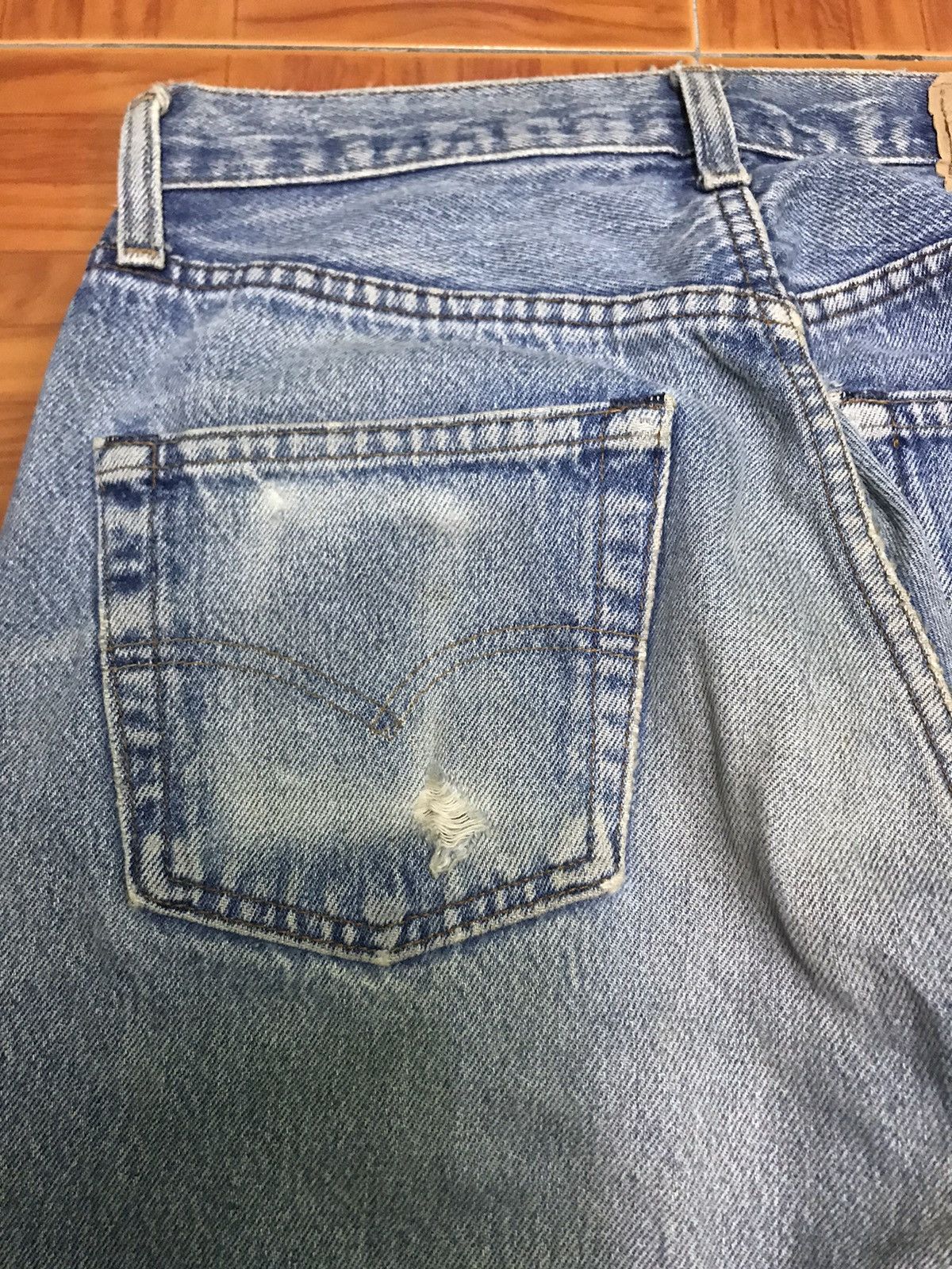 Levi's Vintage Clothing × Vintage 70s Vintage Levi’s 501 Light Wash Denim Size US 29 - 3 Thumbnail
