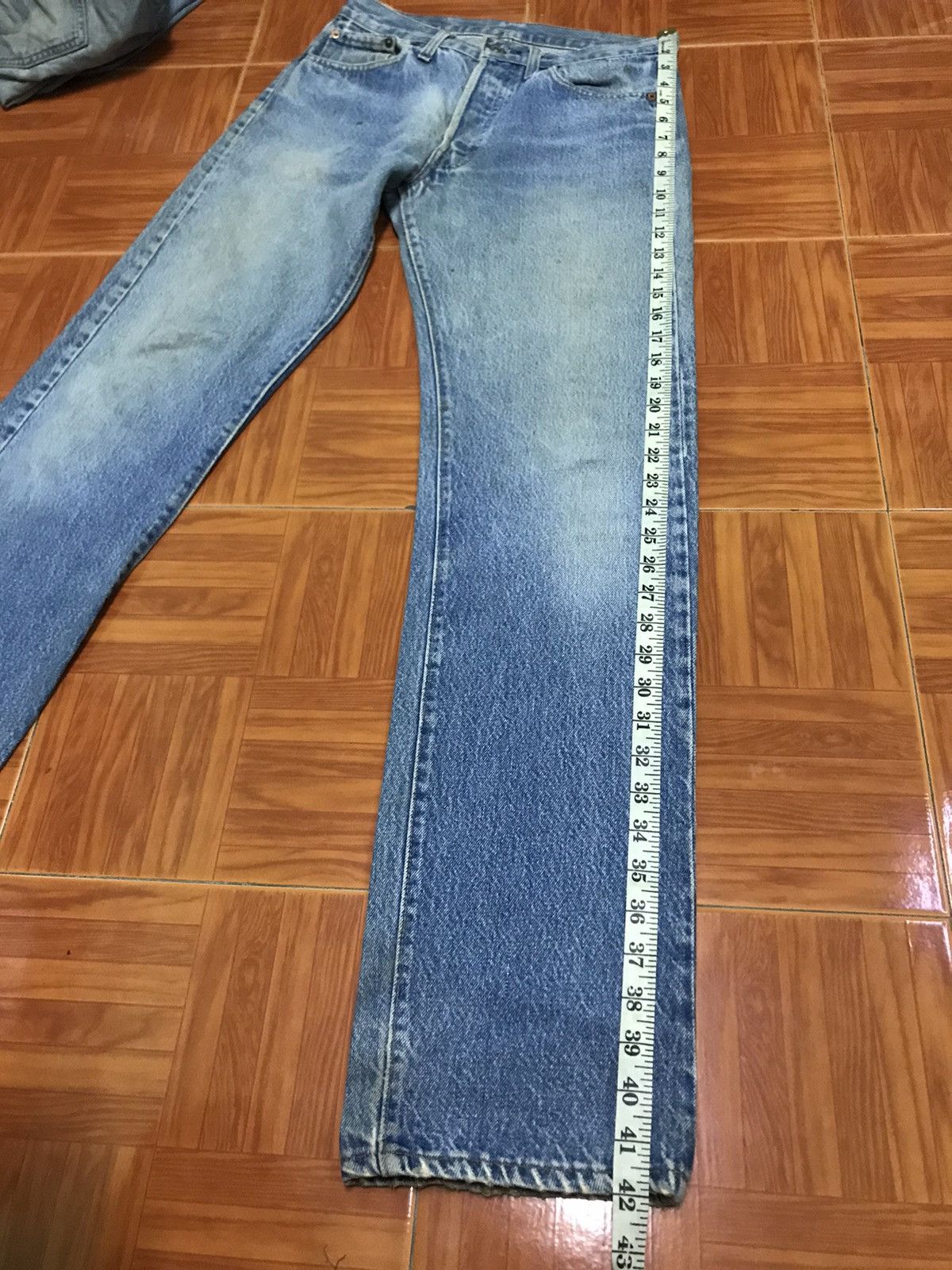 Levi's Vintage Clothing × Vintage 70s Vintage Levi’s 501 Light Wash Denim Size US 29 - 16 Thumbnail