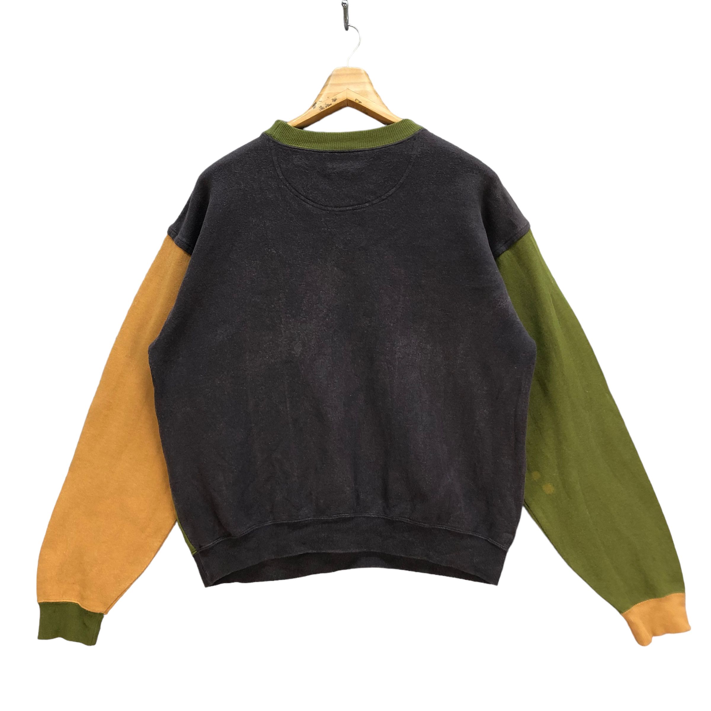 Vintage INTERMEZZO KANGRINPOCHE MOUNTAIN SWEATSHIRTS #7015-105 Size US L / EU 52-54 / 3 - 11 Thumbnail