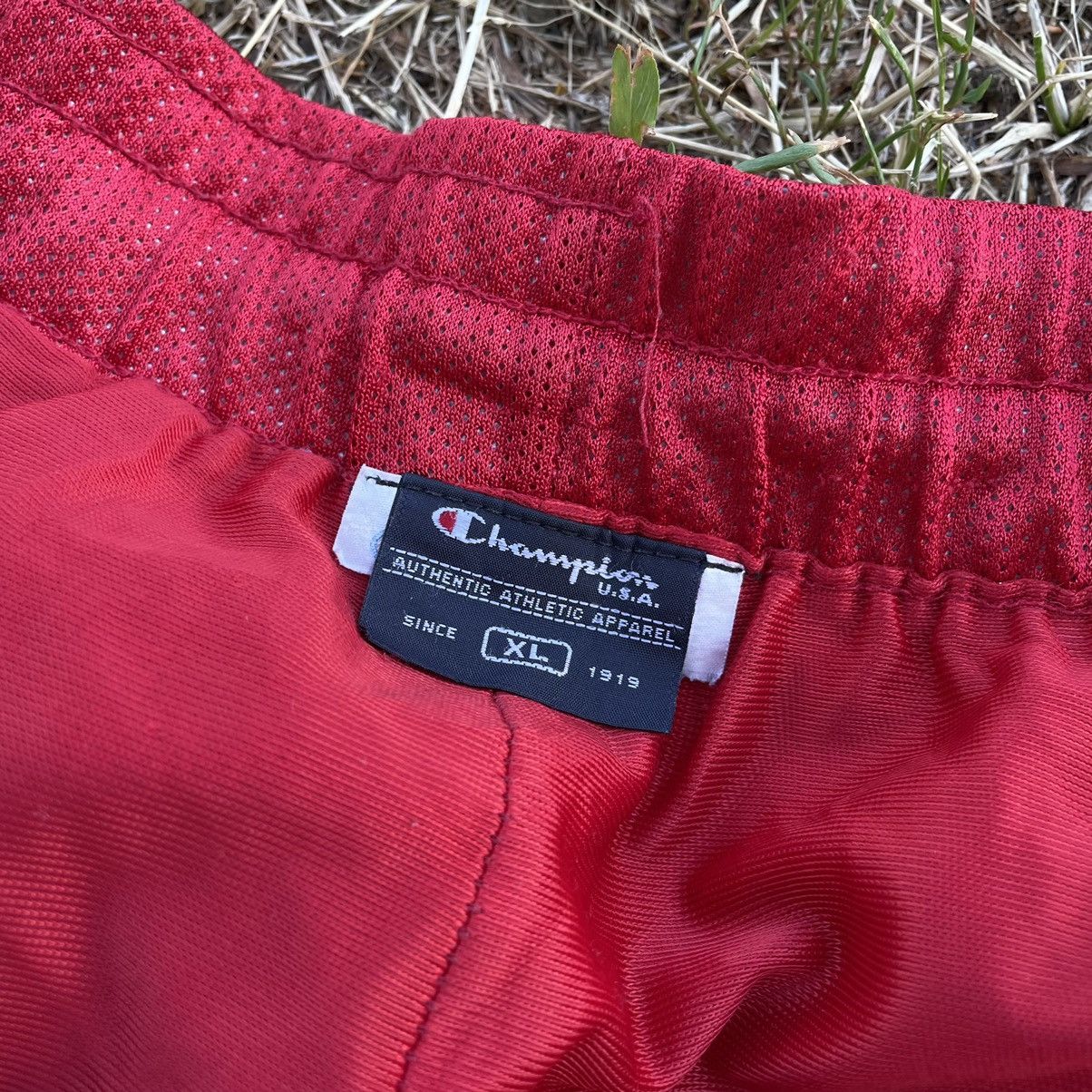 Vintage Vintage 90s Champion NBA Basketball Shorts Red Navy Skate M Size US 34 / EU 50 - 5 Thumbnail