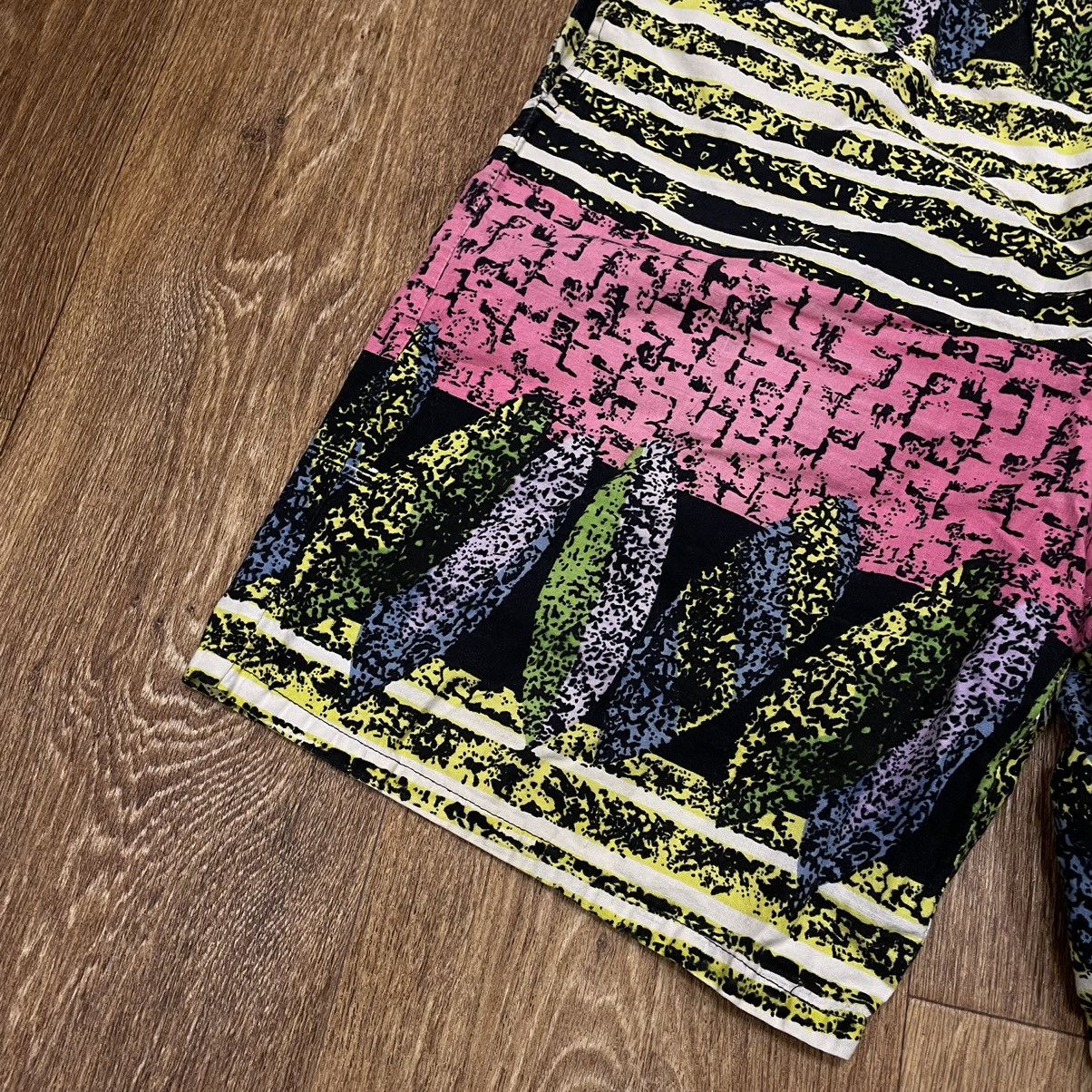 Vintage 90s Shorts Y2K Art Hawaii Swim 34