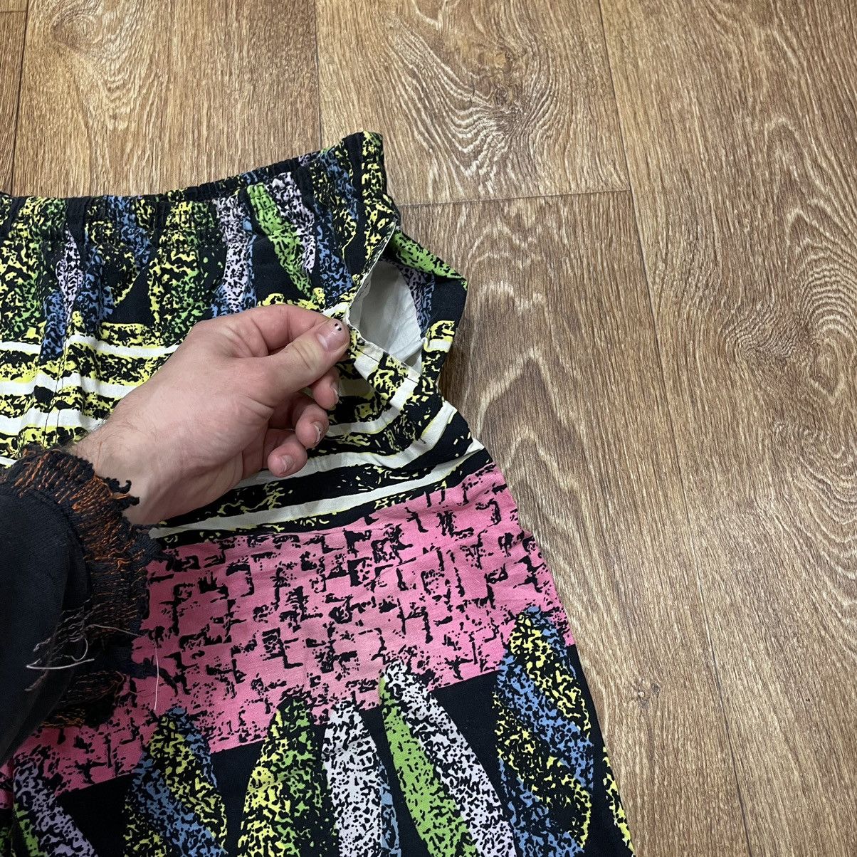 Vintage 90s Shorts Y2K Art Hawaii Swim 34