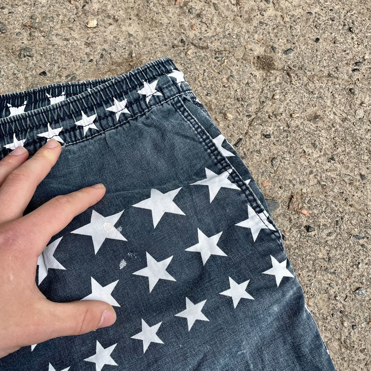 Vintage Vintage 90s All Over Star Print Shorts Americana Streetwear Size US 32 / EU 48 - 4 Thumbnail