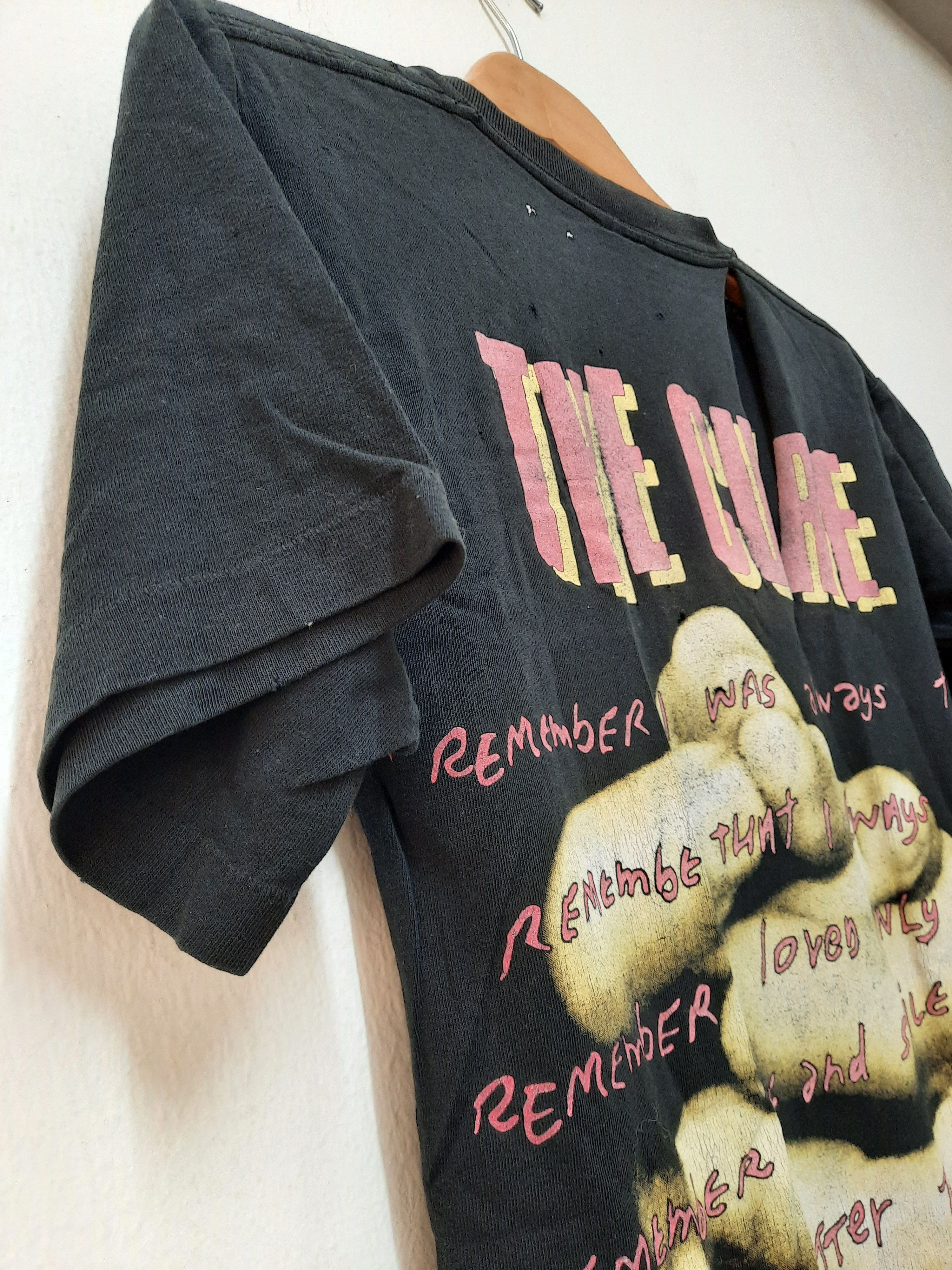 Band Tees VINTAGE THE CURE DISTRESSED DRY ROT CROPPED T SHIRT Size US S / EU 44-46 / 1 - 6 Thumbnail