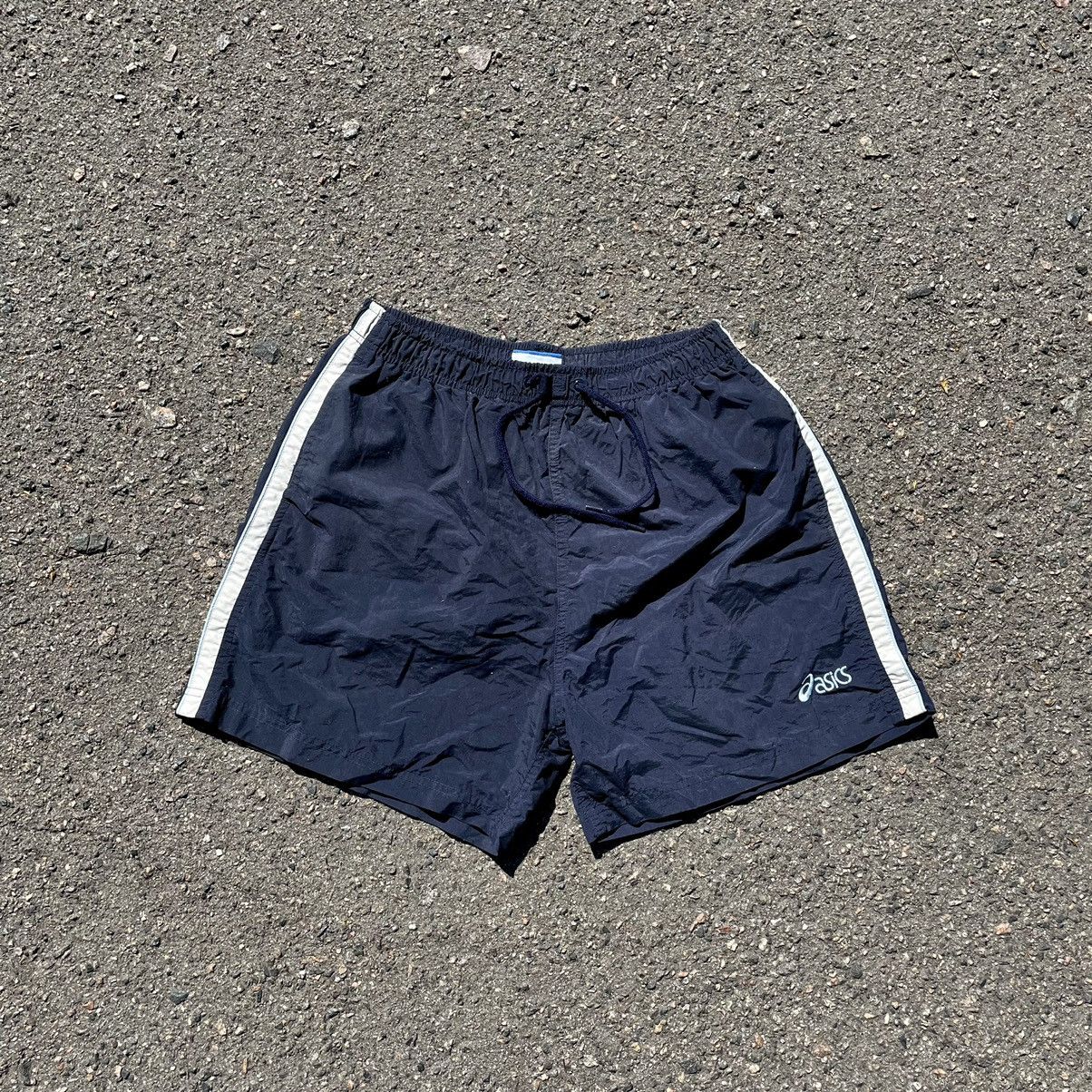 Vintage Vintage Y2K Asics Baggy Shorts Streetwear Navy Logo Faded 34 Size US 34 / EU 50 - 1 Thumbnail