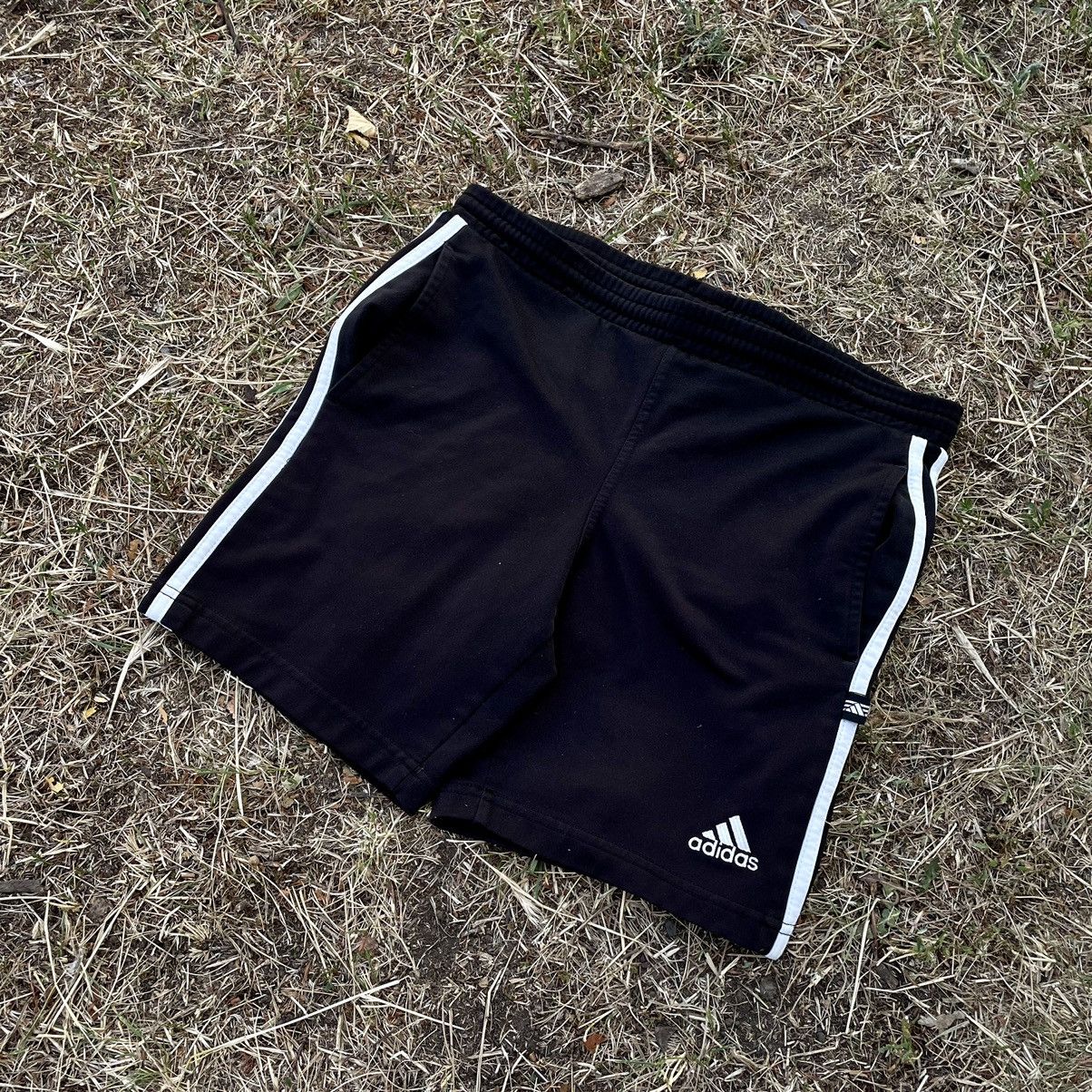 Vintage Vintage Adidas Three Stripe Shorts Y2K Streetwear Graphic M Size US 29 - 4 Thumbnail