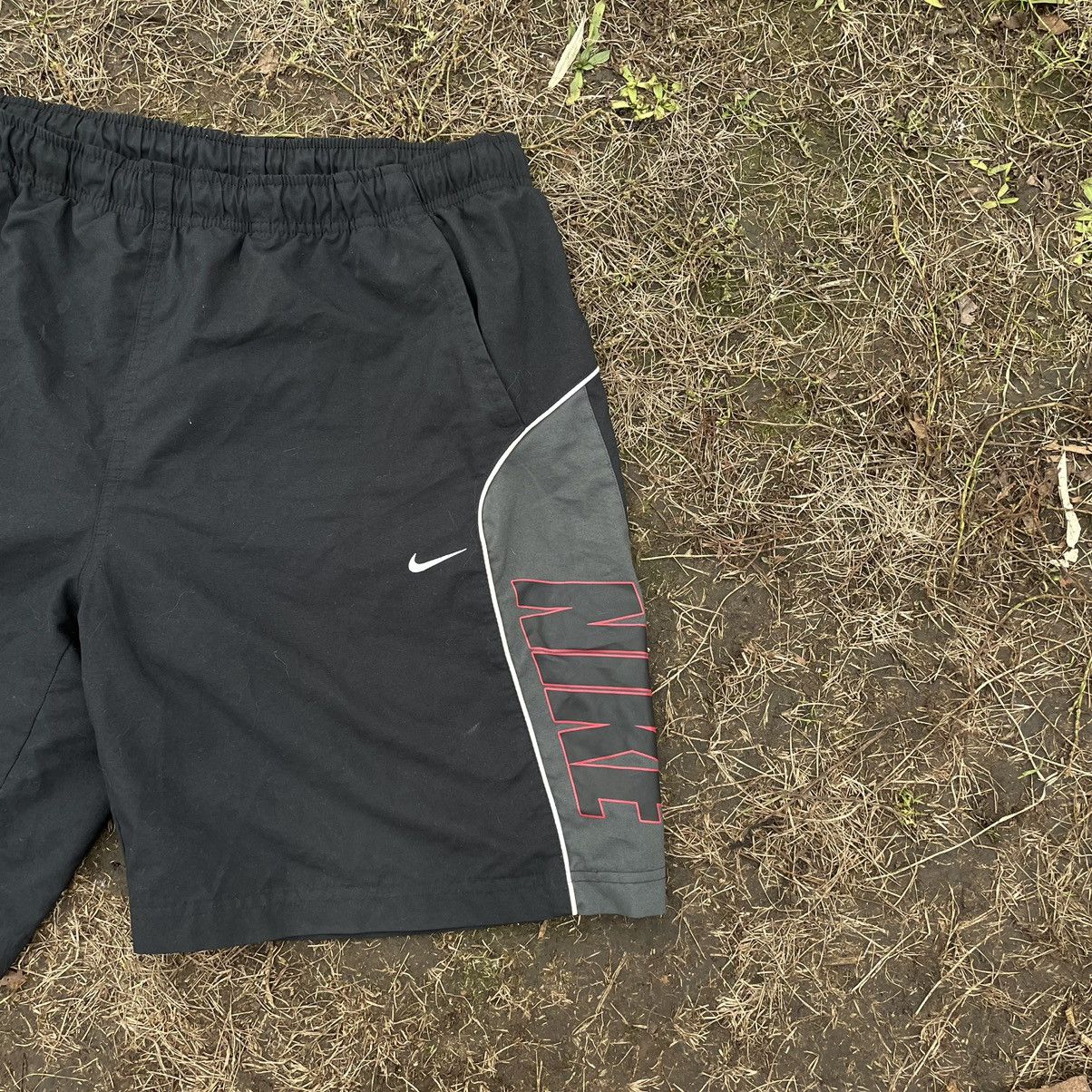 Nike Vintage Y2K Nike Swoosh Logo Shorts Streetwear Sports Casual Size US 34 / EU 50 - 2 Thumbnail