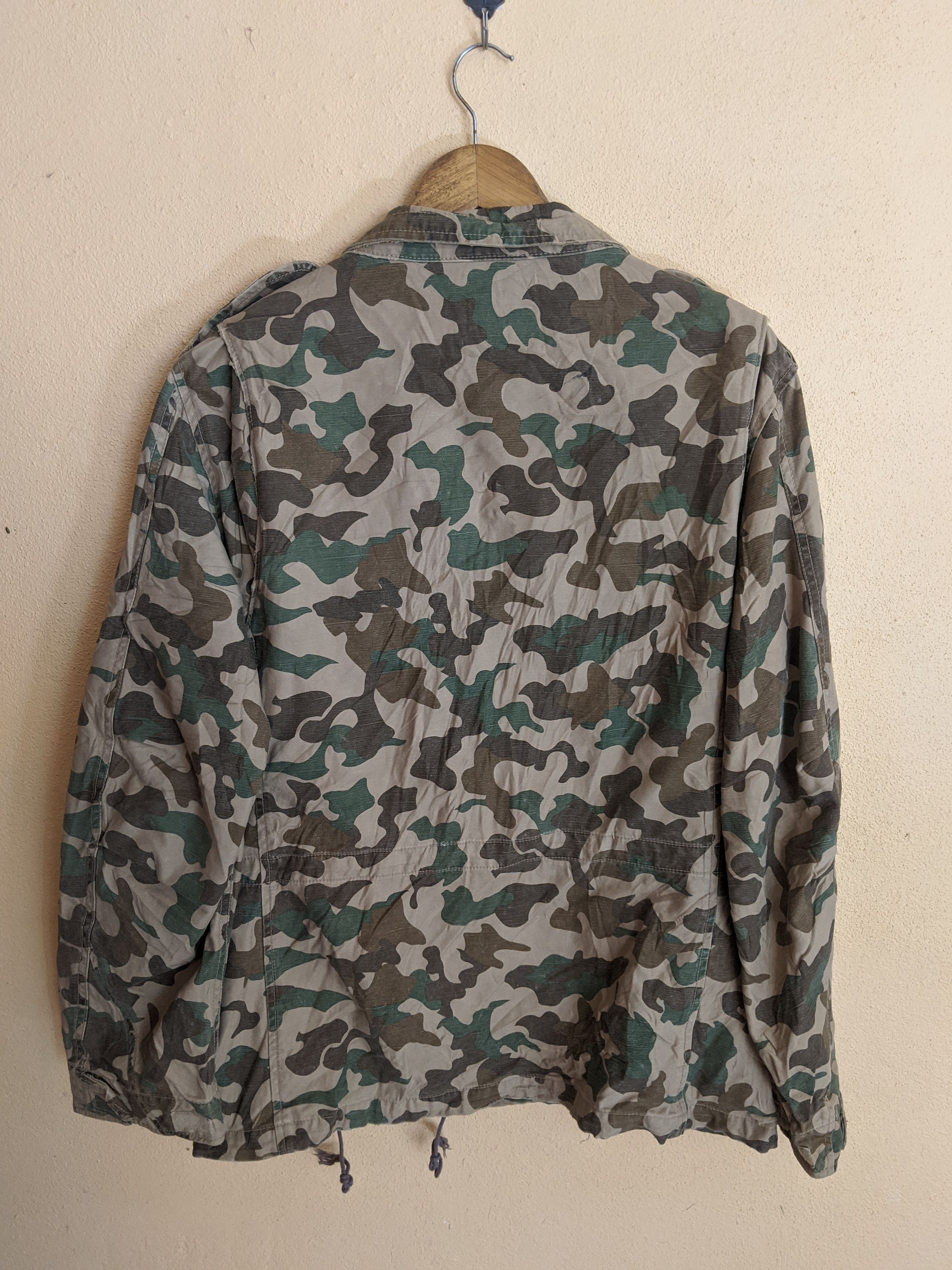 Chevignon RARE CHEVIGNON CAMO JACKET MILITARY STREETFASHION Size US M / EU 48-50 / 2 - 2 Thumbnail