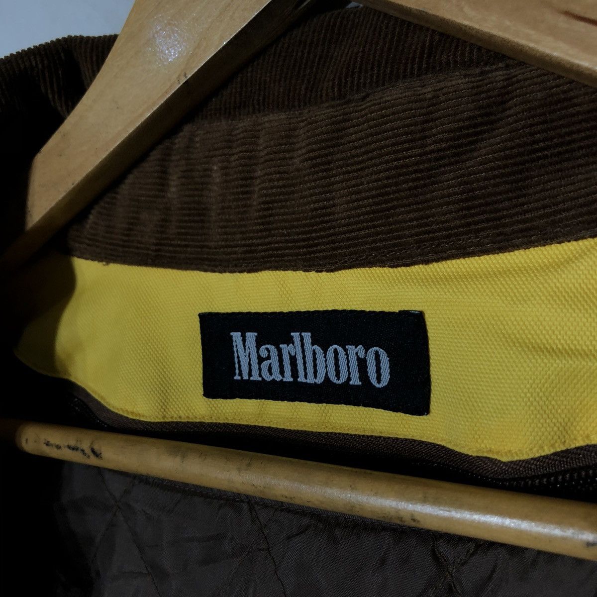 Marlboro × Vintage VINTAGE MARLBORO SURVIVAL JACKET RARE COLOUR KANYE STYLE Size US L / EU 52-54 / 3 - 9 Thumbnail