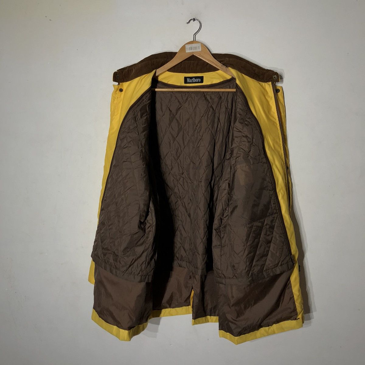 Marlboro × Vintage VINTAGE MARLBORO SURVIVAL JACKET RARE COLOUR KANYE STYLE Size US L / EU 52-54 / 3 - 7 Thumbnail