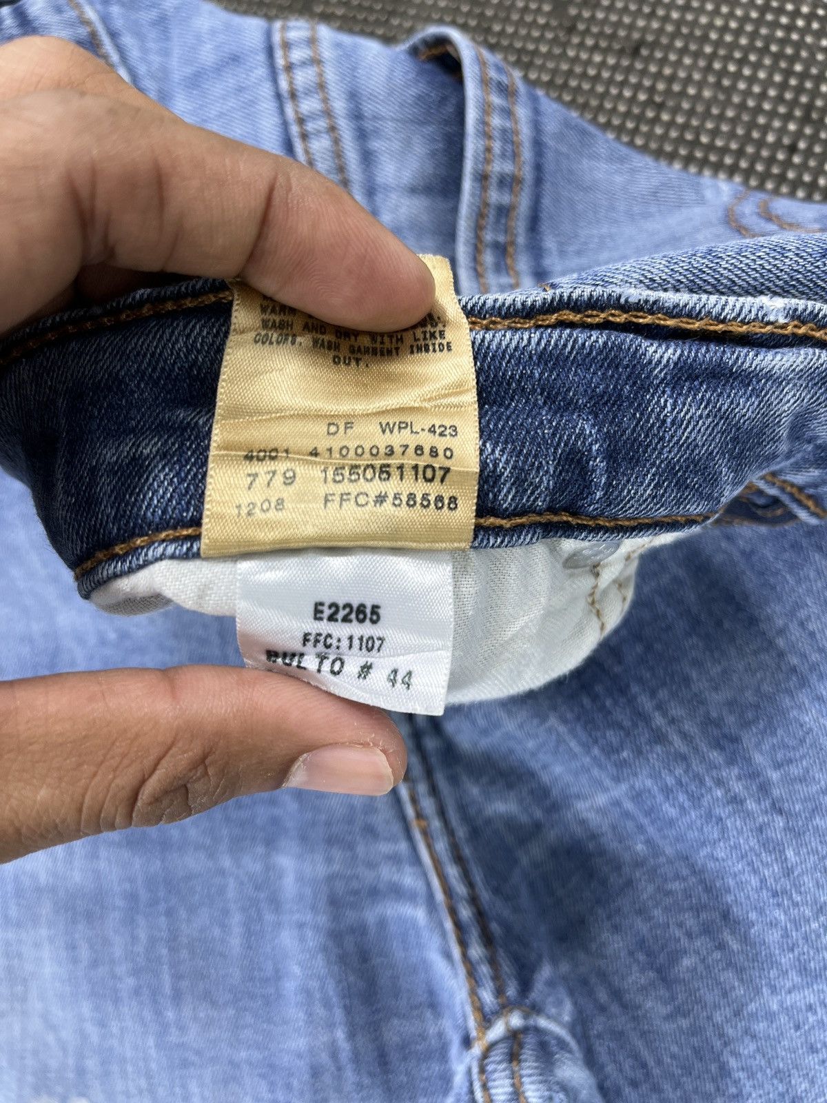 Levi's × Vintage Vintage Levis 505 Regular Paint Splash Jeans - JP077 Size 30" / US 8 / IT 44 - 9 Thumbnail