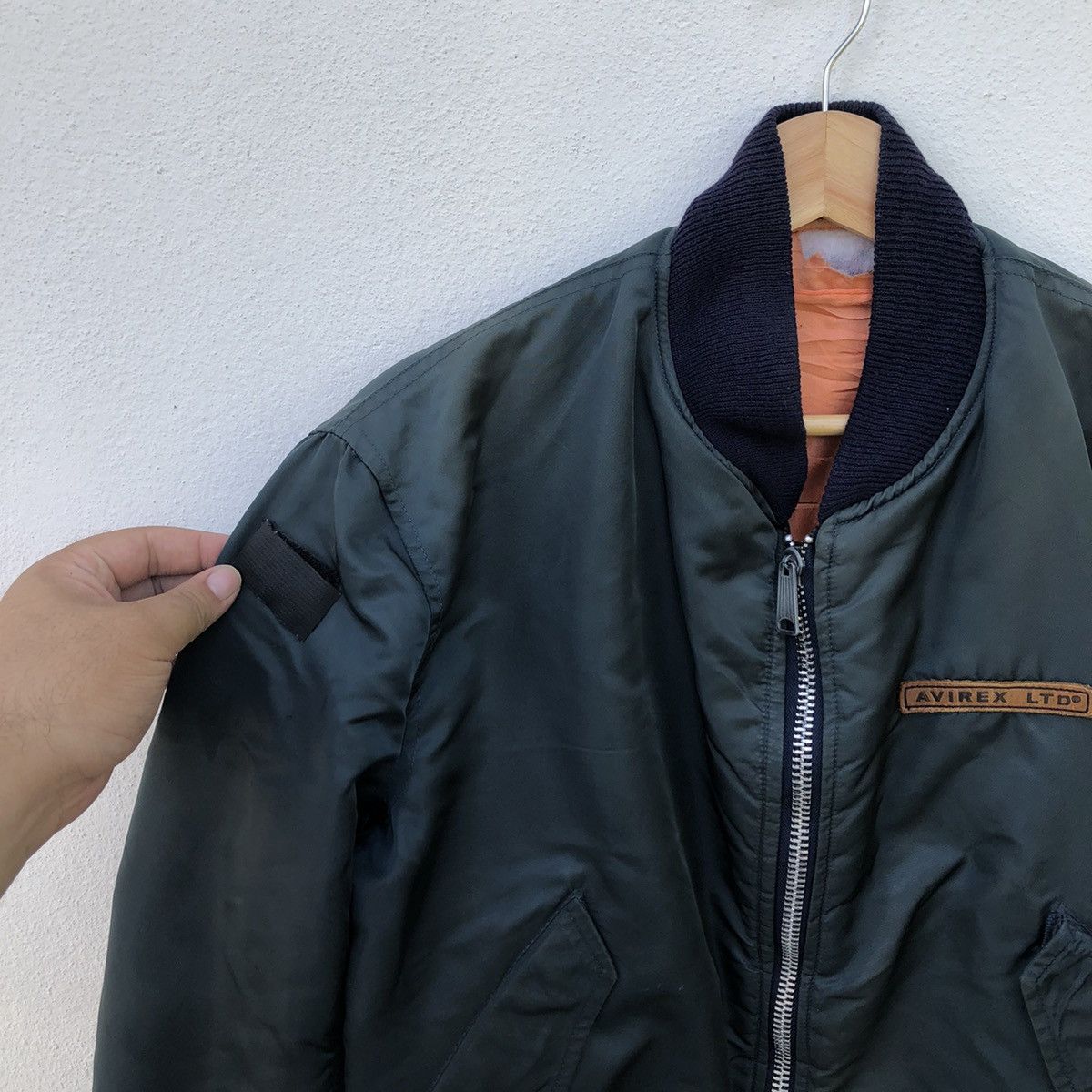 Avirex TRUE VINTAGE TRUE WORN AVIREX BOMBER JACKET Size US S / EU 44-46 / 1 - 6 Thumbnail