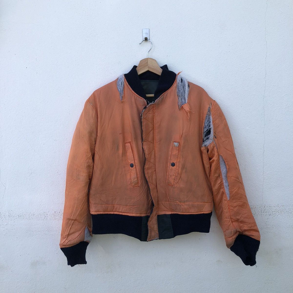 Avirex TRUE VINTAGE TRUE WORN AVIREX BOMBER JACKET Size US S / EU 44-46 / 1 - 13 Thumbnail