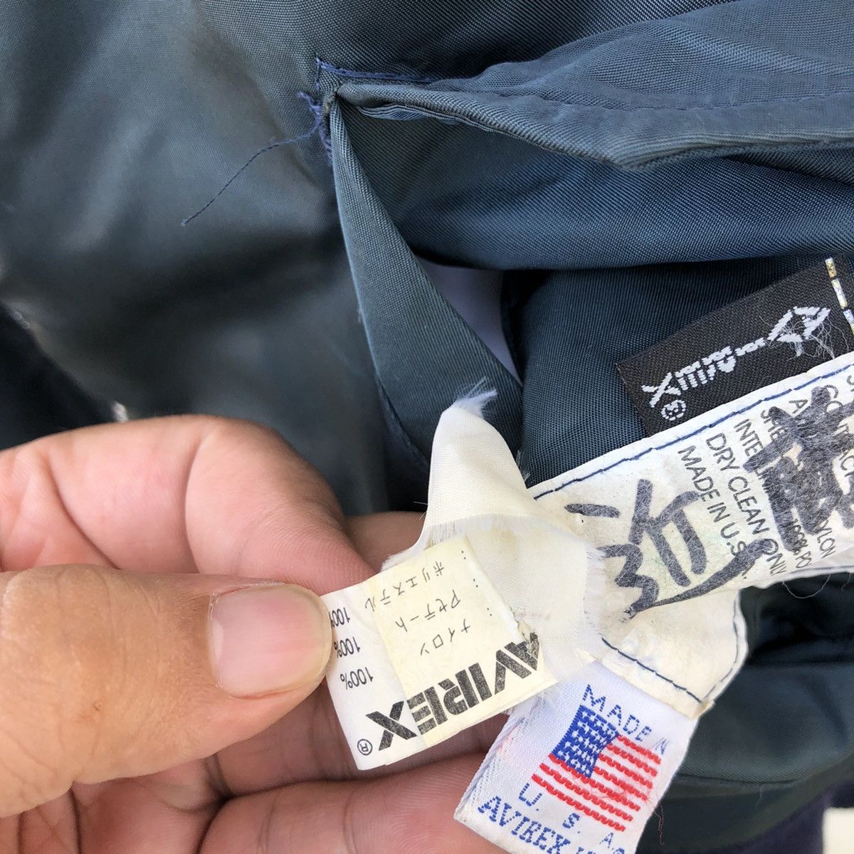Avirex TRUE VINTAGE TRUE WORN AVIREX BOMBER JACKET Size US S / EU 44-46 / 1 - 12 Thumbnail