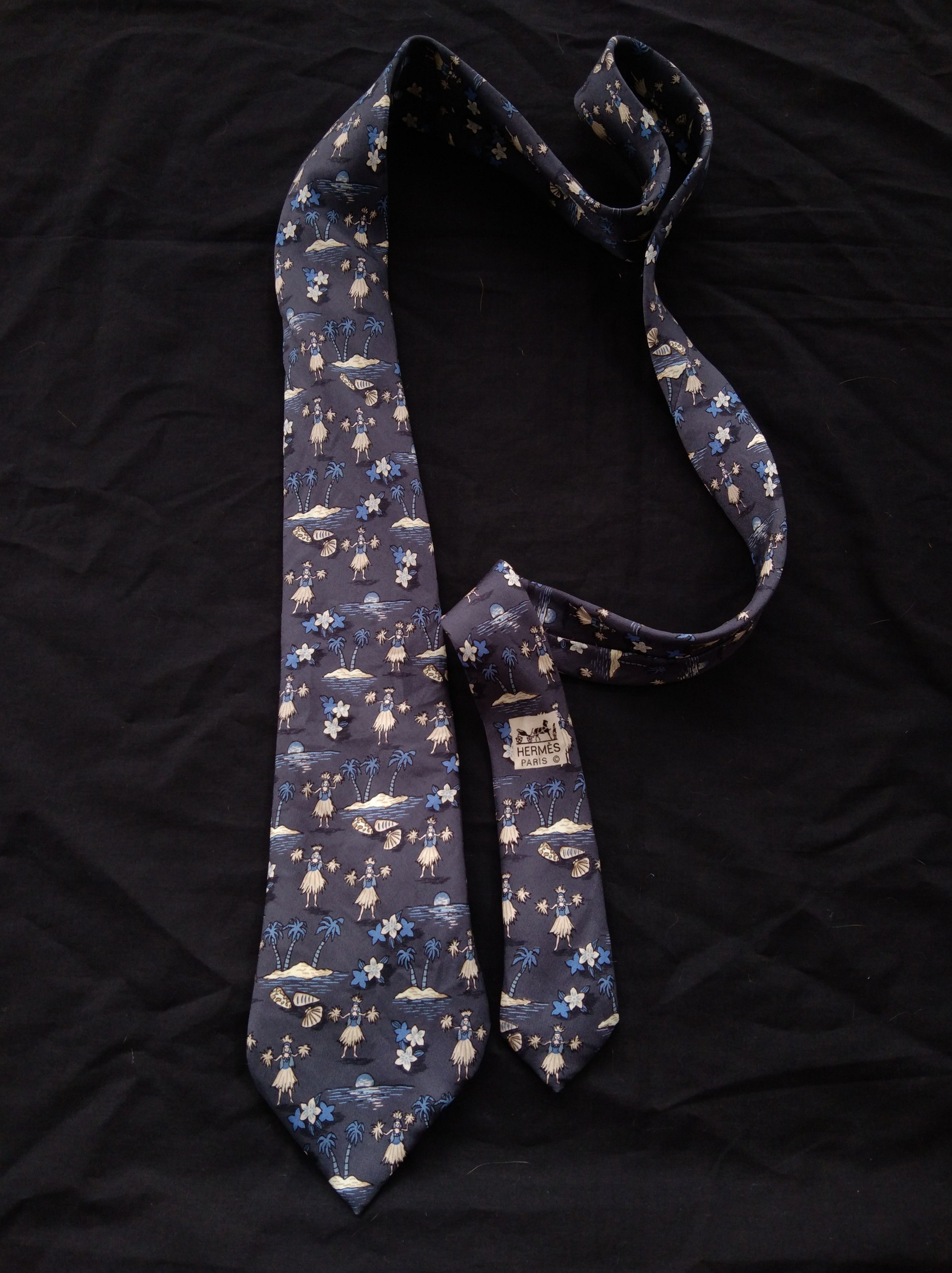 Hermes Hermes "Sexy Hawaiian Girl" Silk Ties Size ONE SIZE - 1 Thumbnail