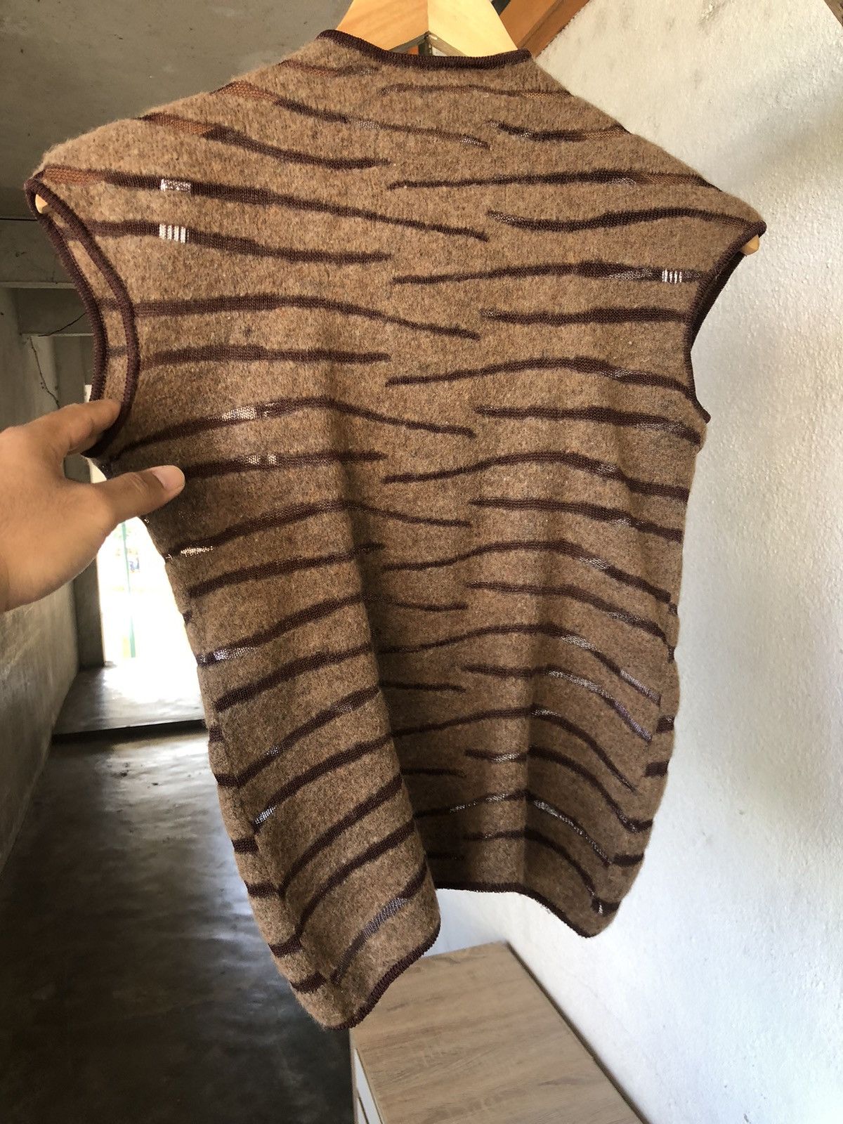 Vintage Vintage Yves Saint Laurent Tiger Stripe Crop Top Size M / US 6-8 / IT 42-44 - 15 Thumbnail