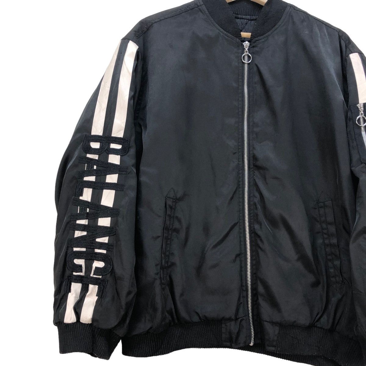 Japanese Brand Japanese Brand Spray Premium Bomber Jacket Size L / US 10 / IT 46 - 3 Thumbnail