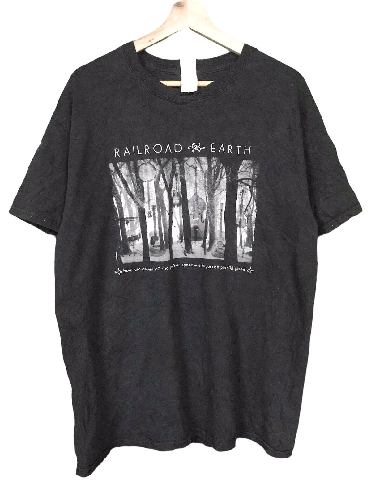 Band Tees Railroad Earth Tshirt Short Sleeve Crewneck Pullover Size US L / EU 52-54 / 3 - 1 Thumbnail