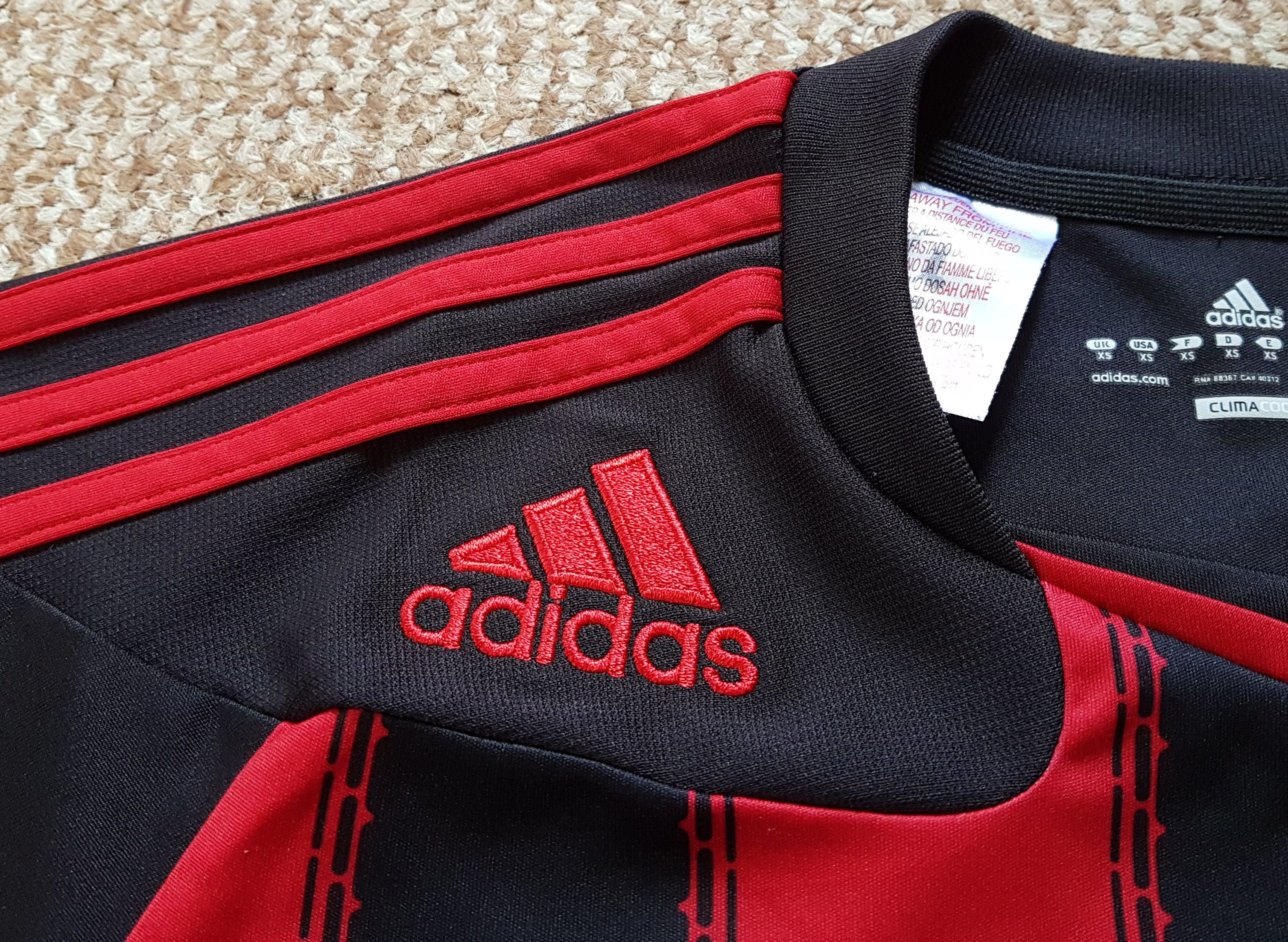 Adidas Milan AC 2012 Football Soccer Jersey Shirt Home Adidas Size US XS / EU 42 / 0 - 4 Thumbnail