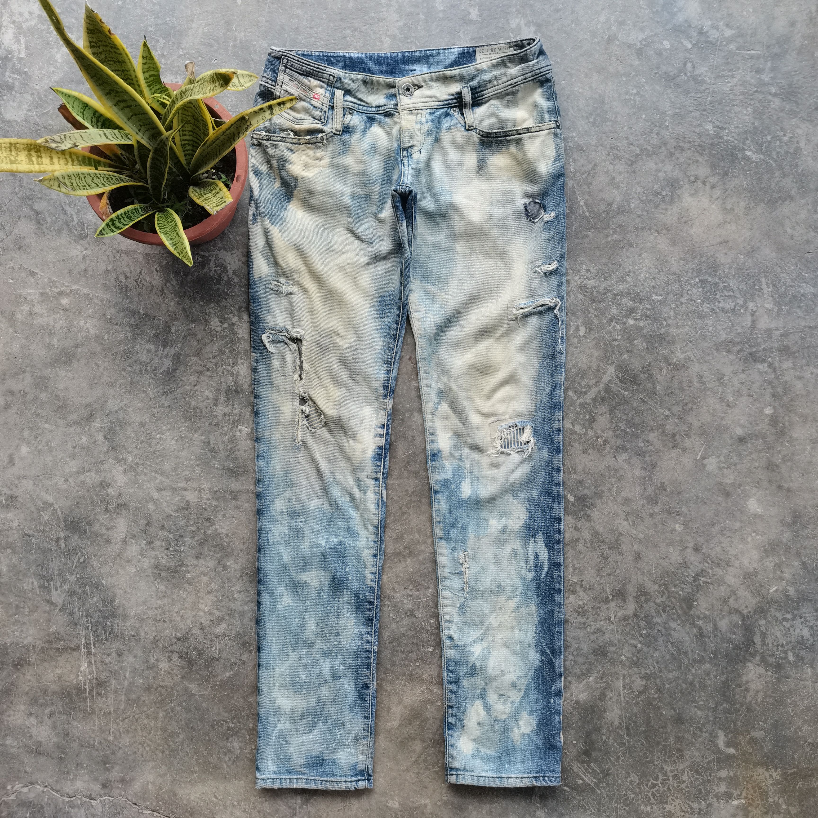 Diesel × Vintage Vintage🔥Diesel Trashed Acid Wash Denim Pants Made In ITALY Size 28" / US 6 / IT 42 - 1 Thumbnail