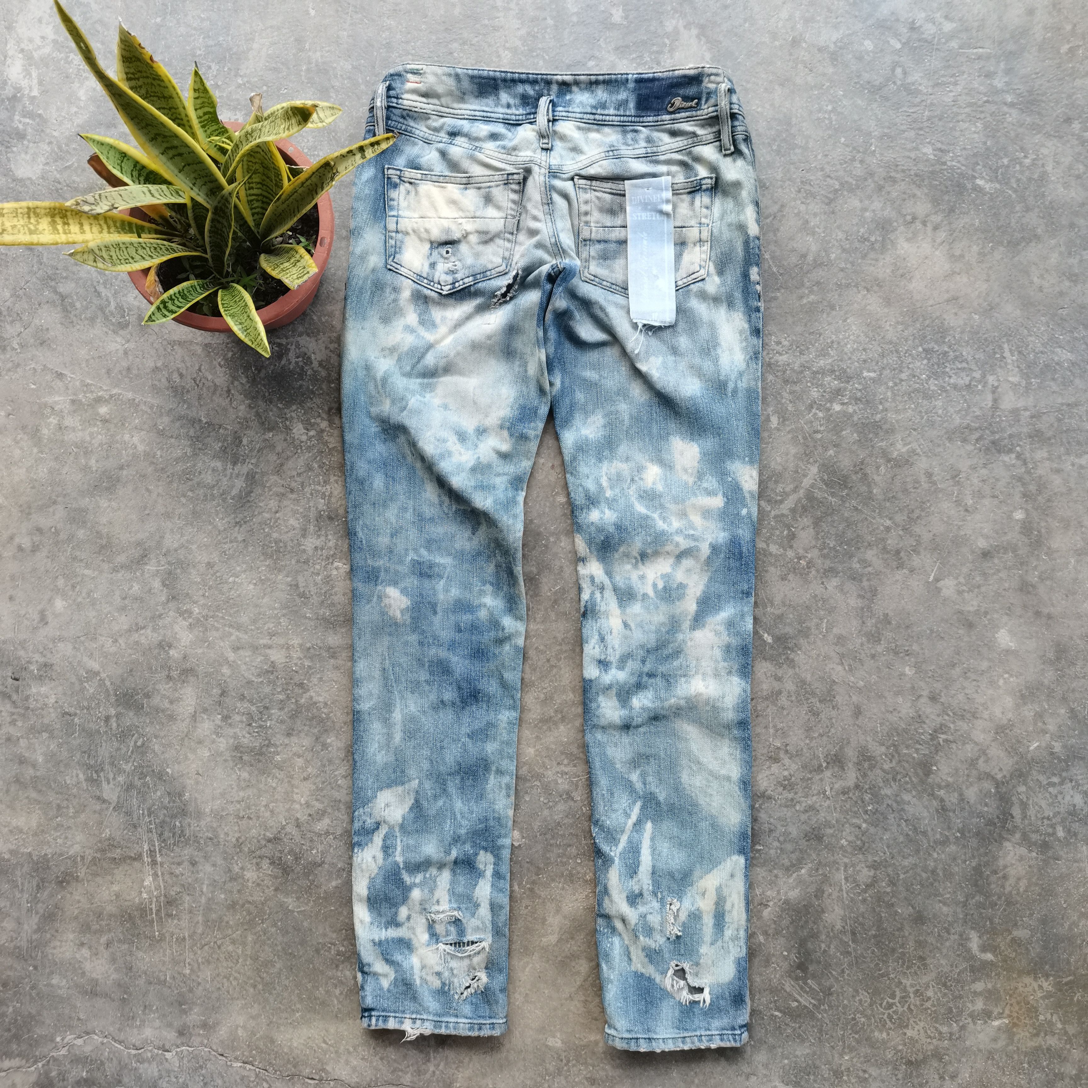 Diesel × Vintage Vintage🔥Diesel Trashed Acid Wash Denim Pants Made In ITALY Size 28" / US 6 / IT 42 - 4 Thumbnail