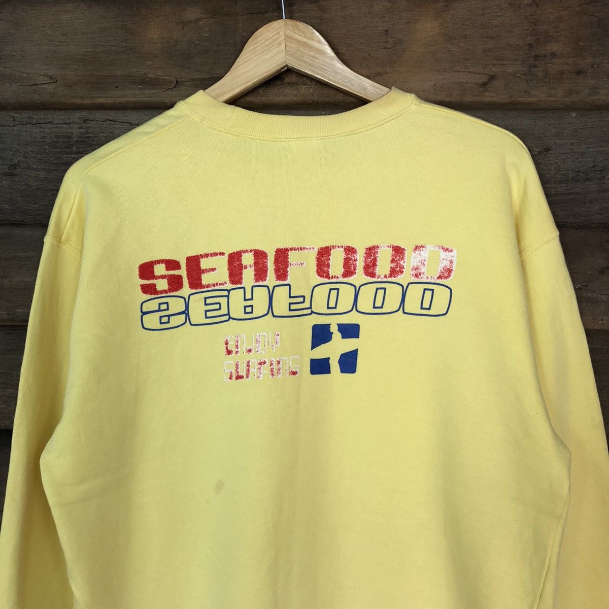 Vintage Seafood surf vintage Yellow Sweatshirt #5616 Size US M / EU 48-50 / 2 - 2 Thumbnail