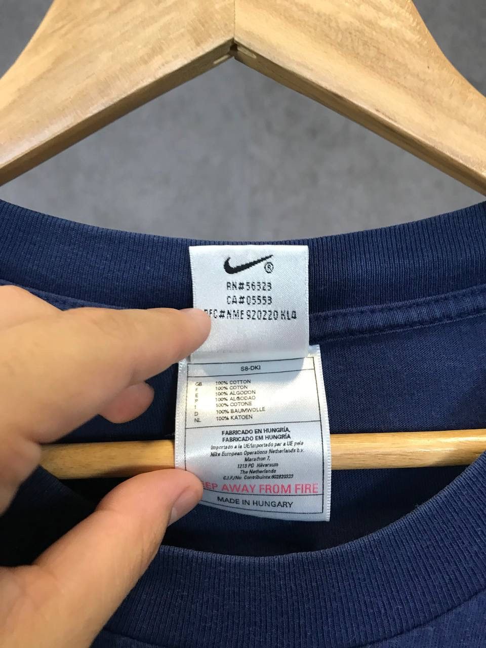 Nike Nike Just Do It vintage big logo center logo tee Size US XL / EU 56 / 4 - 5 Thumbnail