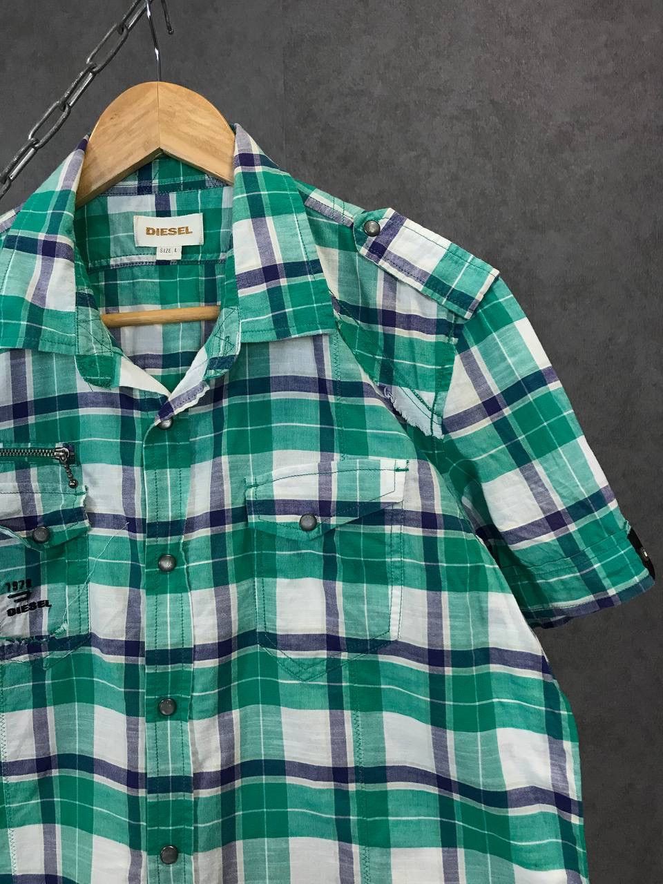 Diesel Diesel vintage short sleeve distressed shirt Size US L / EU 52-54 / 3 - 2 Thumbnail