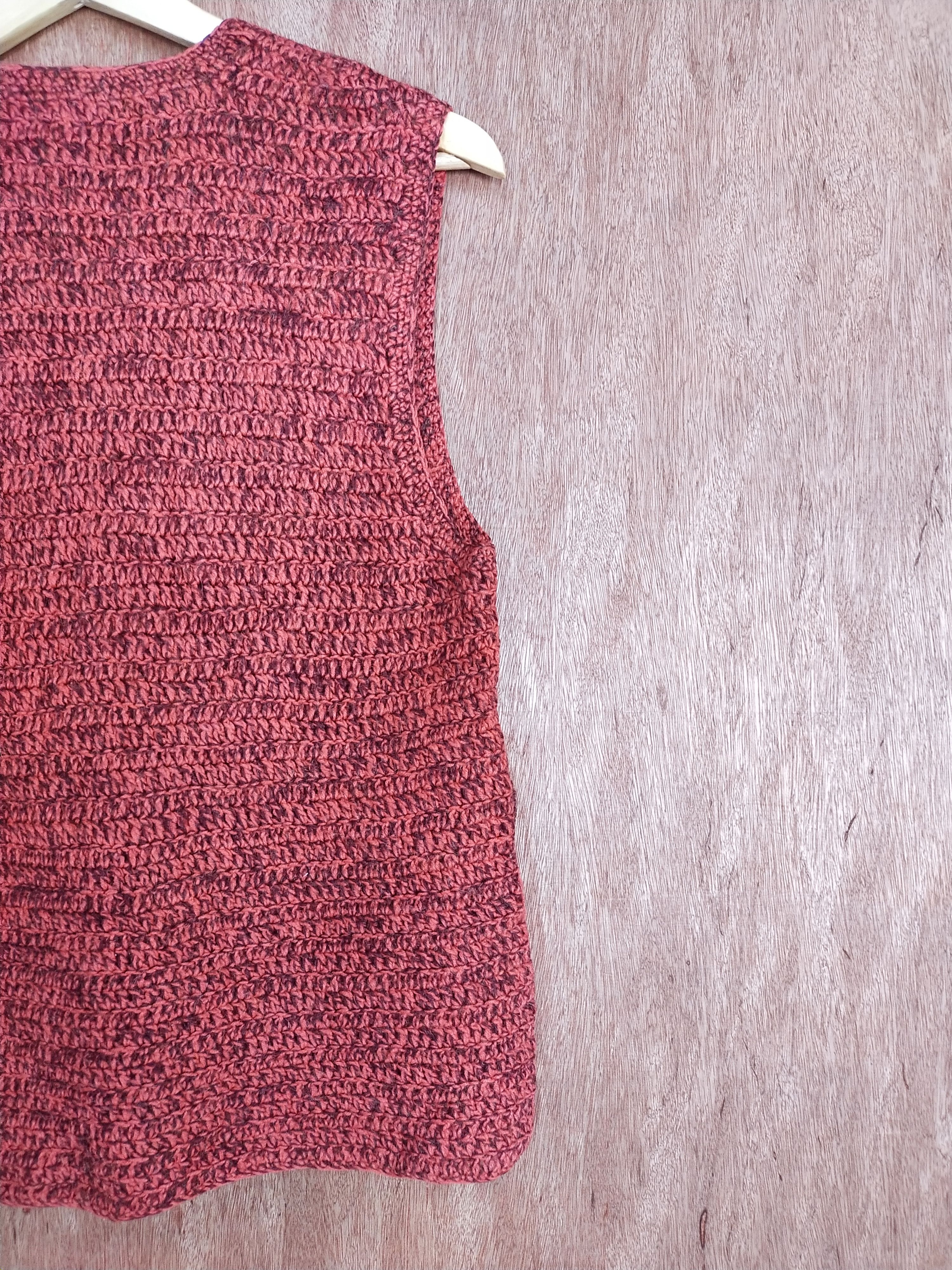 Vintage Japan vest sleeveless crochet mesh net Red Knitwear #S193 Size US S / EU 44-46 / 1 - 7 Thumbnail