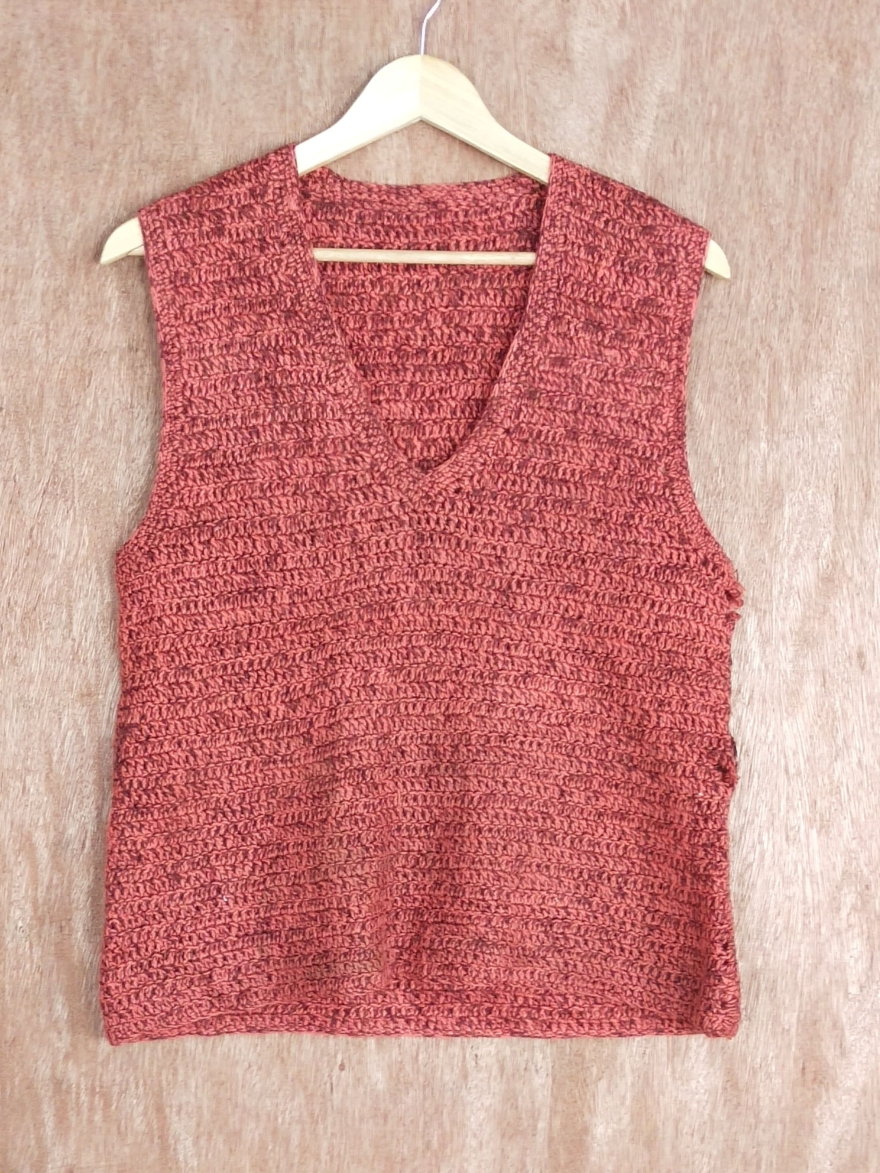 Vintage Japan vest sleeveless crochet mesh net Red Knitwear #S193 Size US S / EU 44-46 / 1 - 1 Thumbnail