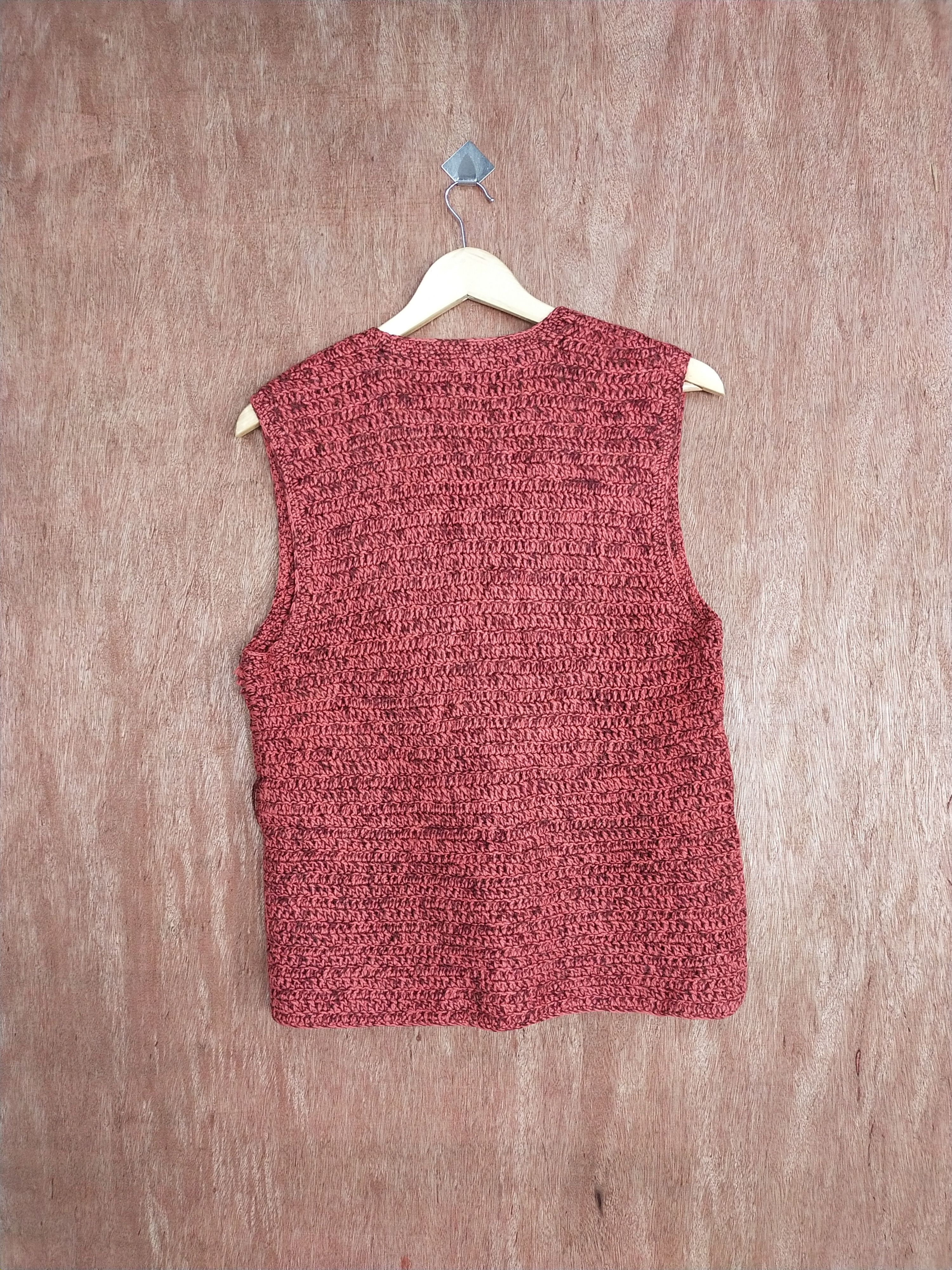 Vintage Japan vest sleeveless crochet mesh net Red Knitwear #S193 Size US S / EU 44-46 / 1 - 6 Thumbnail