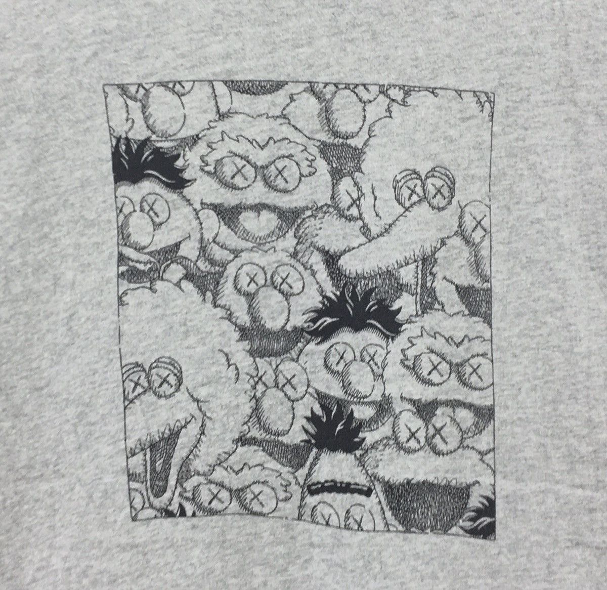 Cartoon Network Kaws x Sesame street Sweatshirt Big Logo Size US M / EU 48-50 / 2 - 6 Thumbnail