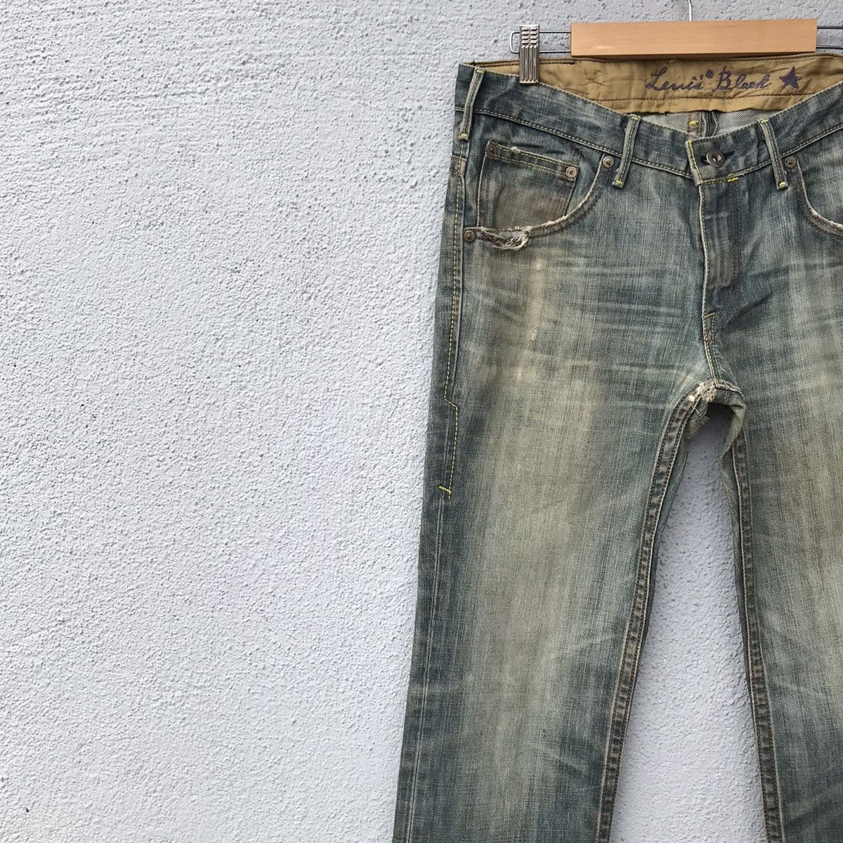Levi's Vintage Levis Black Distressed Rusty Jeans Size US 32 / EU 48 - 4 Thumbnail