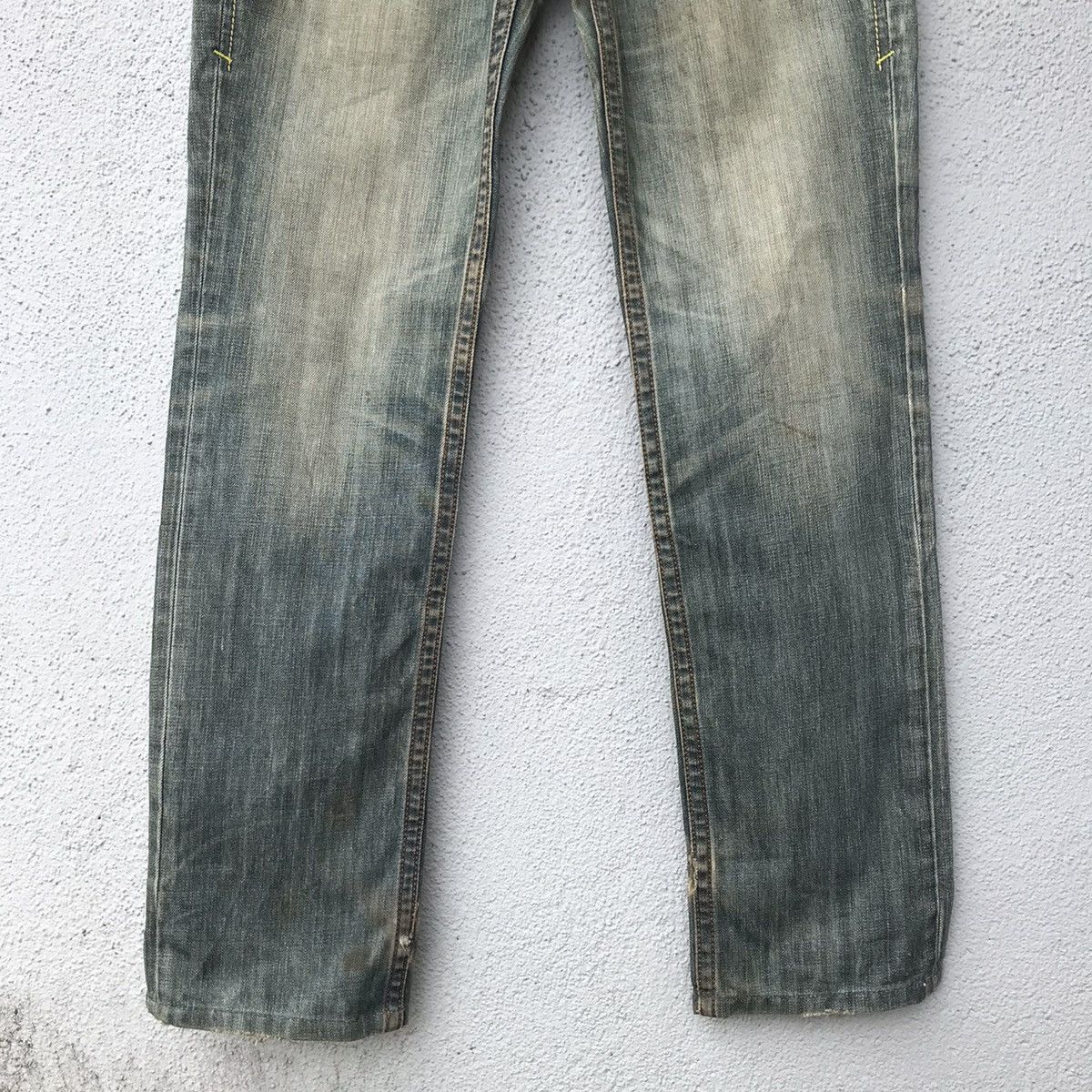 Levi's Vintage Levis Black Distressed Rusty Jeans Size US 32 / EU 48 - 3 Thumbnail
