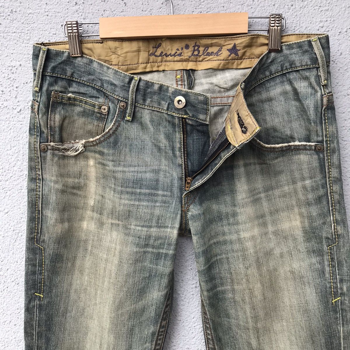 Levi's Vintage Levis Black Distressed Rusty Jeans Size US 32 / EU 48 - 16 Thumbnail