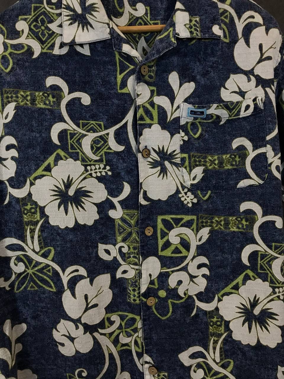 Quiksilver Quiksilver vintage hawaiian crazy shirt Size US M / EU 48-50 / 2 - 3 Thumbnail