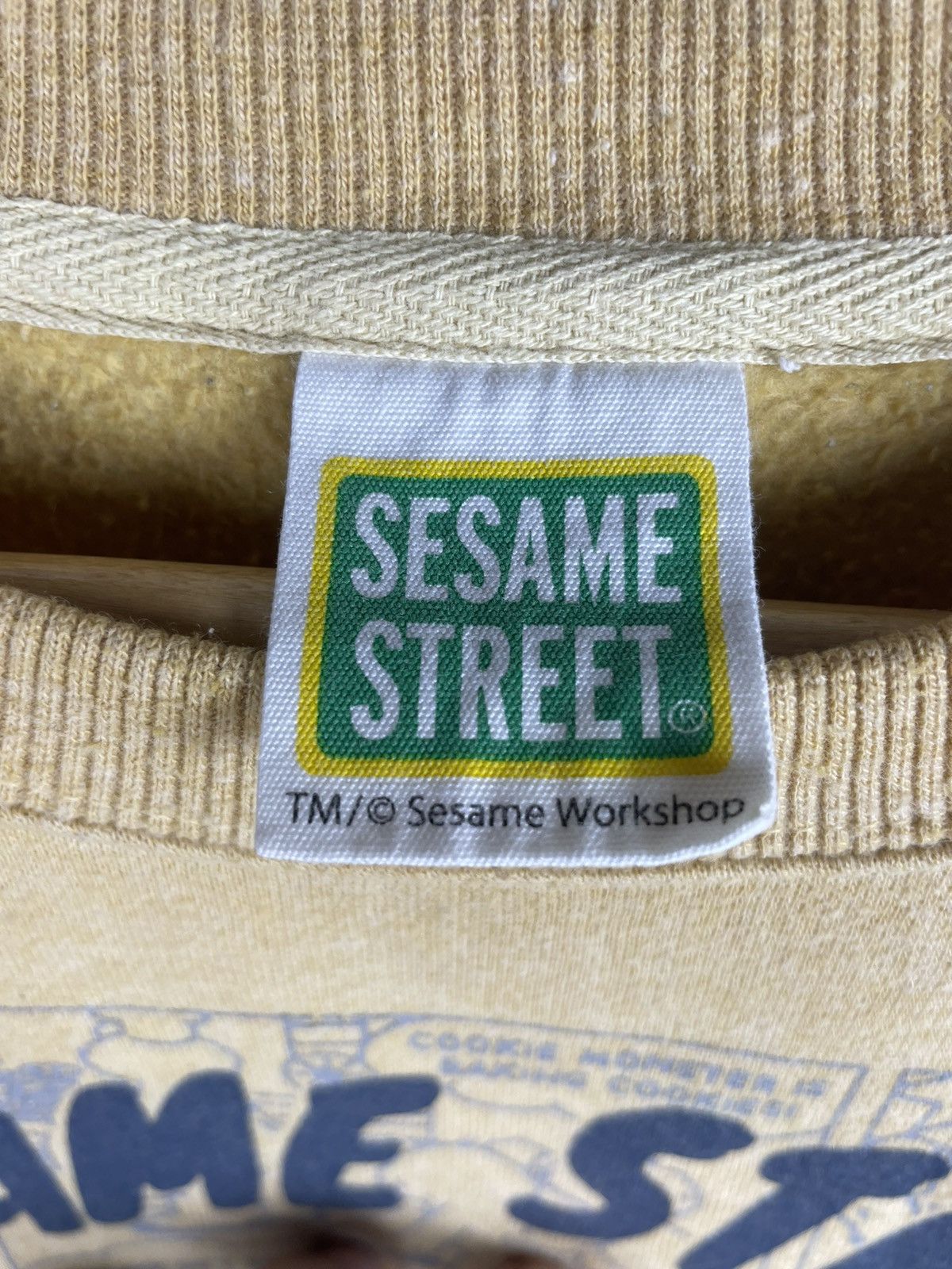 Vintage Sesame Street Sweatshirts Size M Size US M / EU 48-50 / 2 - 5 Thumbnail