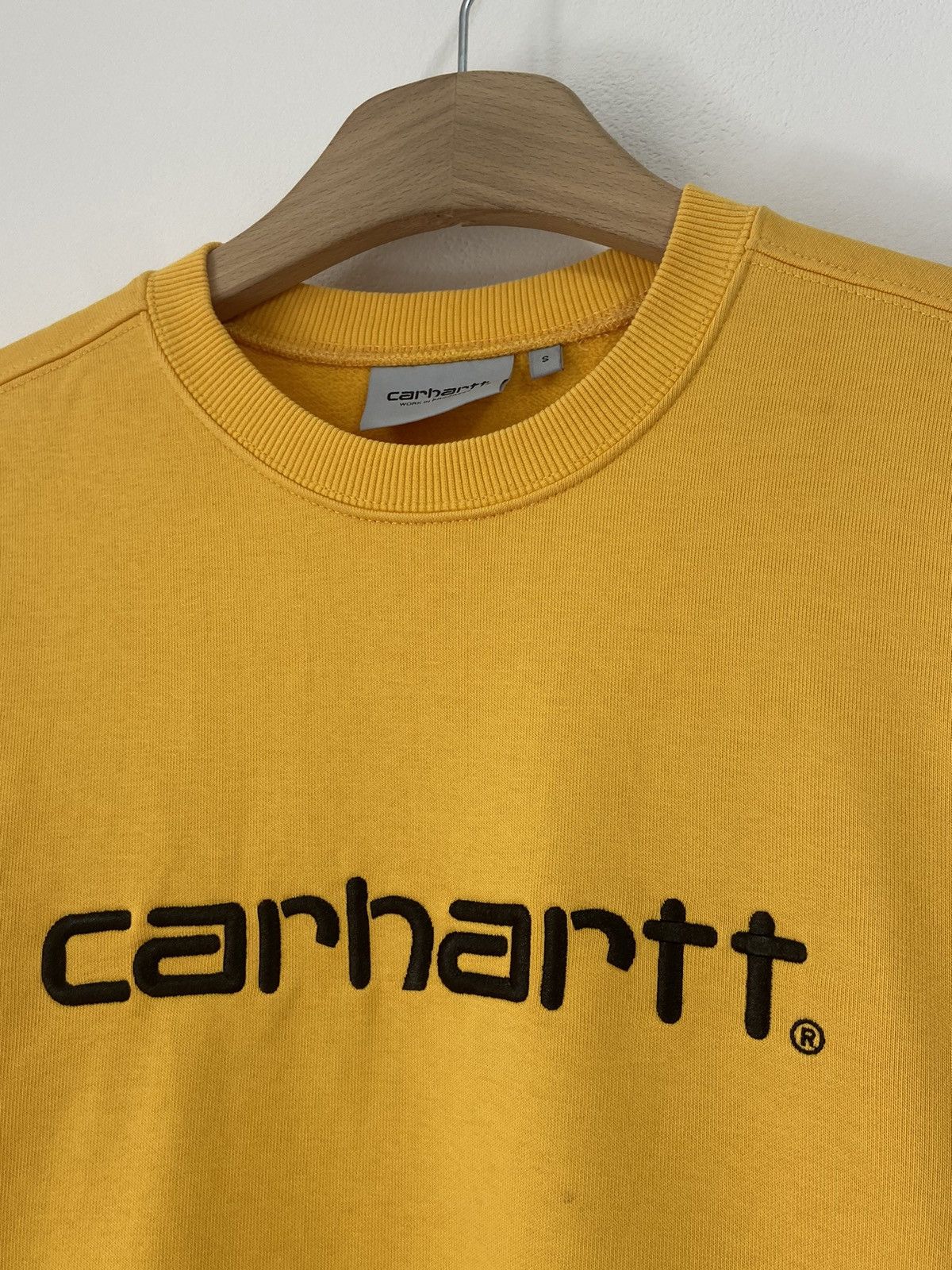 Carhartt Carhartt yellow sweatshirt big logo Size US S / EU 44-46 / 1 - 7 Thumbnail