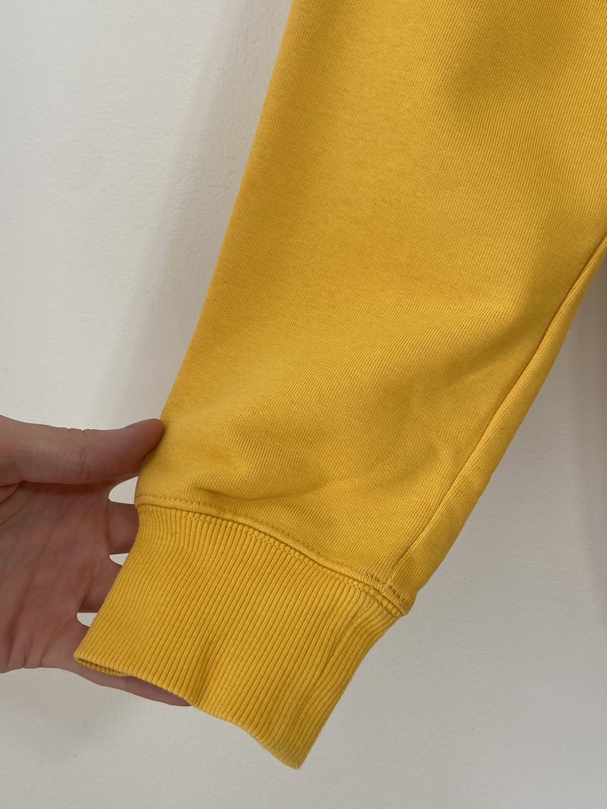 Carhartt Carhartt yellow sweatshirt big logo Size US S / EU 44-46 / 1 - 9 Thumbnail