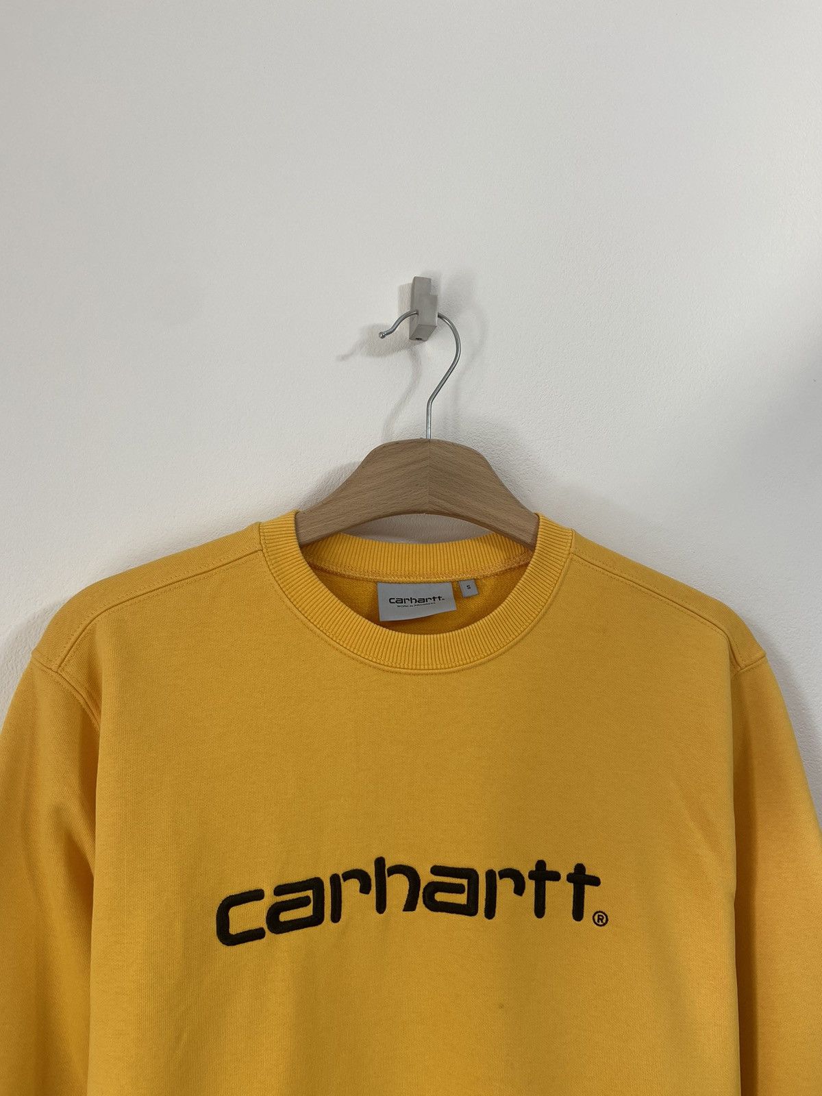 Carhartt Carhartt yellow sweatshirt big logo Size US S / EU 44-46 / 1 - 2 Thumbnail