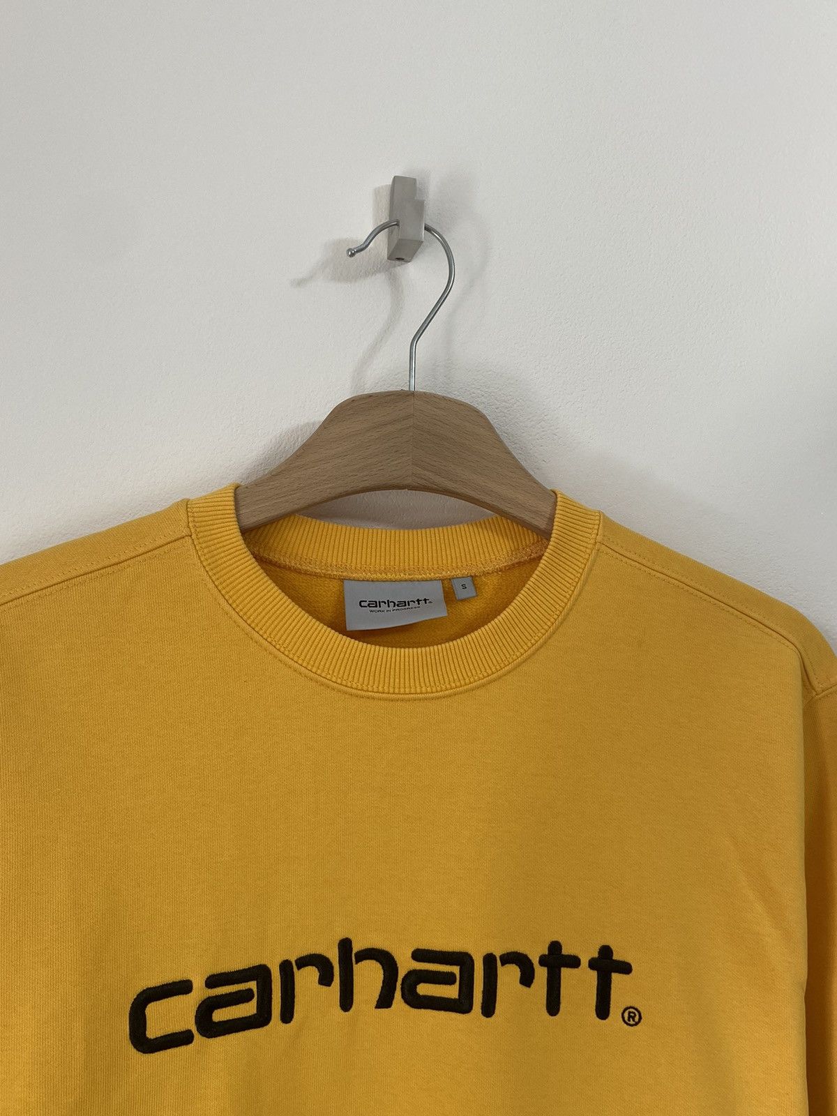 Carhartt Carhartt yellow sweatshirt big logo Size US S / EU 44-46 / 1 - 3 Thumbnail