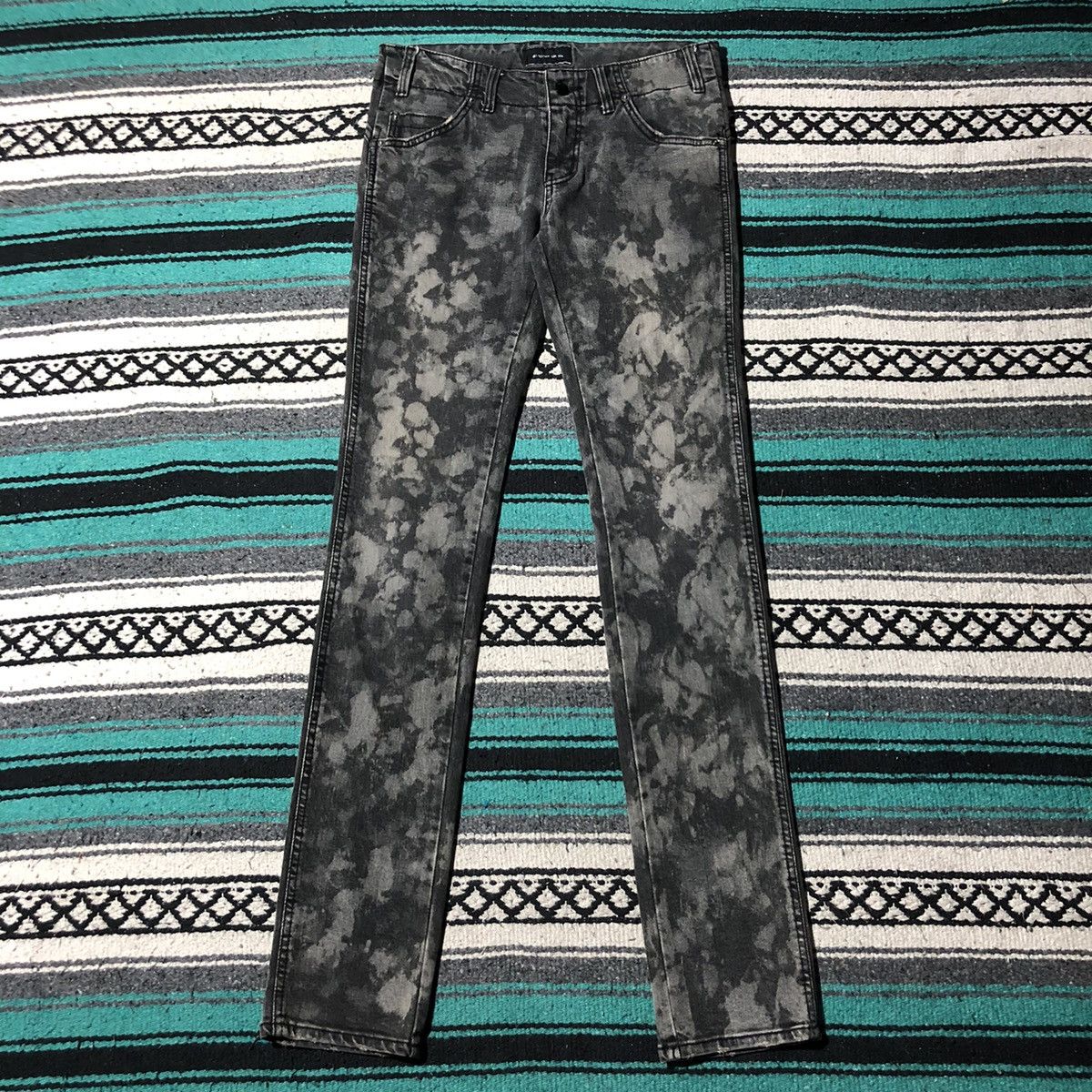 Diet Butcher Slim Skin Over Dye Denim Pants