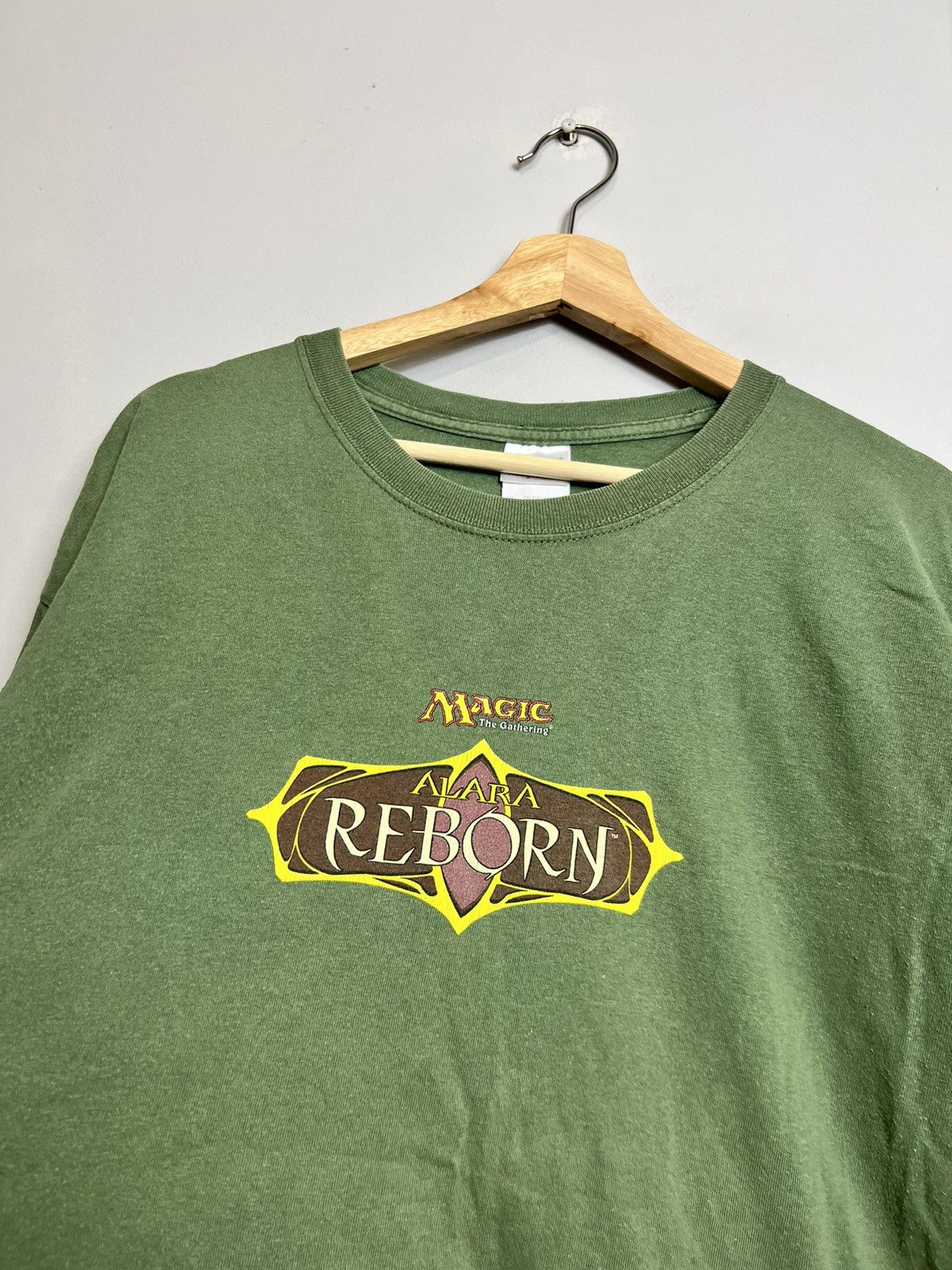 Vintage Game 00s Magic: The Gathering Alara Reborn T-shirt