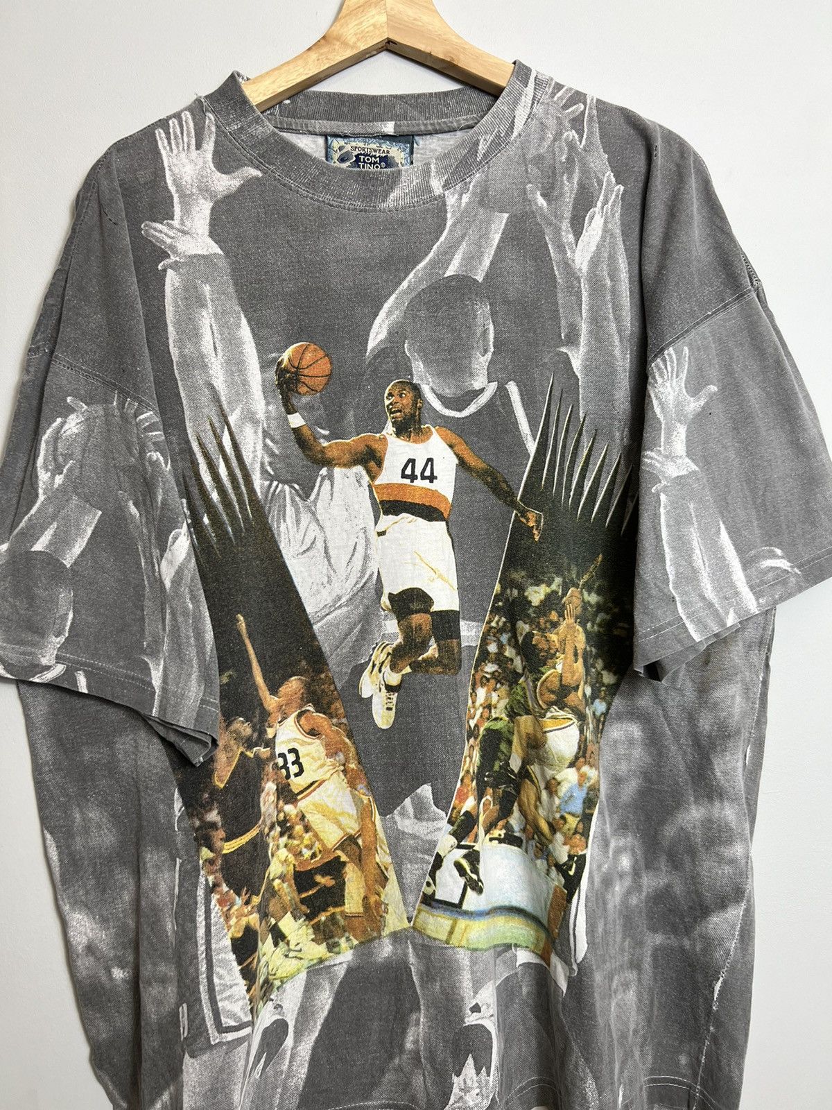 NBA Rare Vintage 90s NBA Basketball All Over Print AOP Shirt Size US XL / EU 56 / 4 - 3 Thumbnail