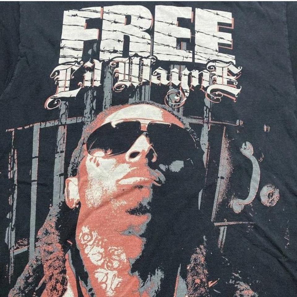 Vintage Y2k Lil Wayne “Free Lil Wayne” Rap Tee Size US M / EU 48-50 / 2 - 2 Preview