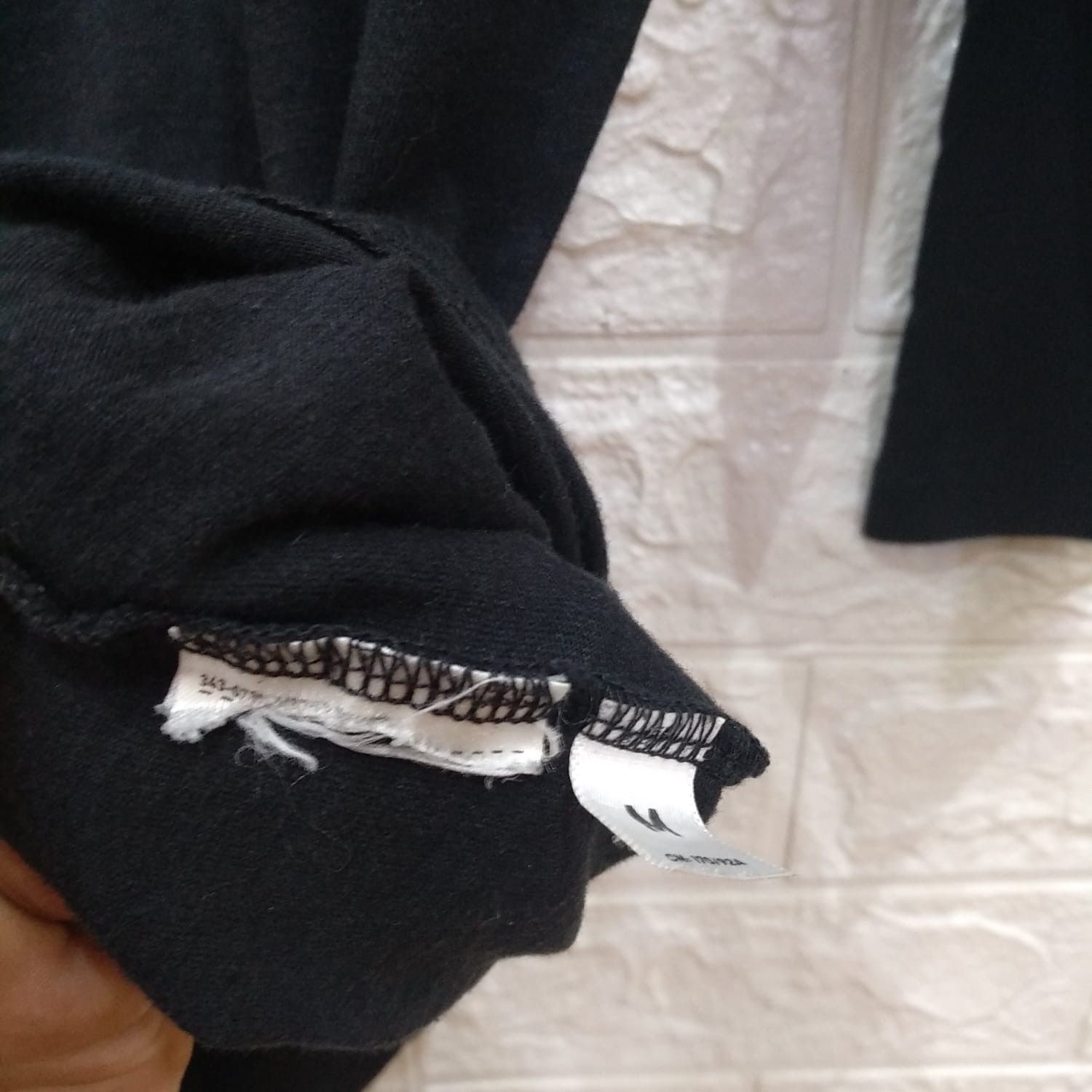 Undercover Undercover x UNIQLO HIJOE distressed ¾ Sleeve t-shirt Size US M / EU 48-50 / 2 - 12 Thumbnail